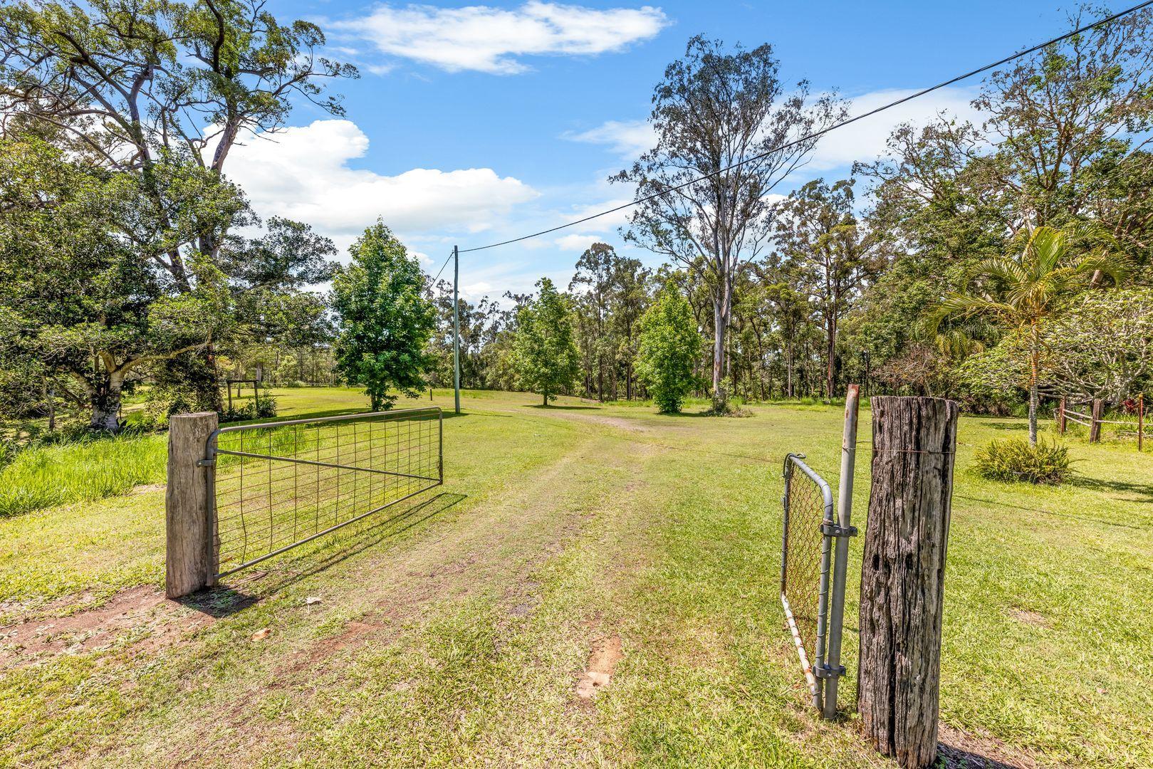 House for Rent: Landsborough, QLD 4550, QLD, 4550