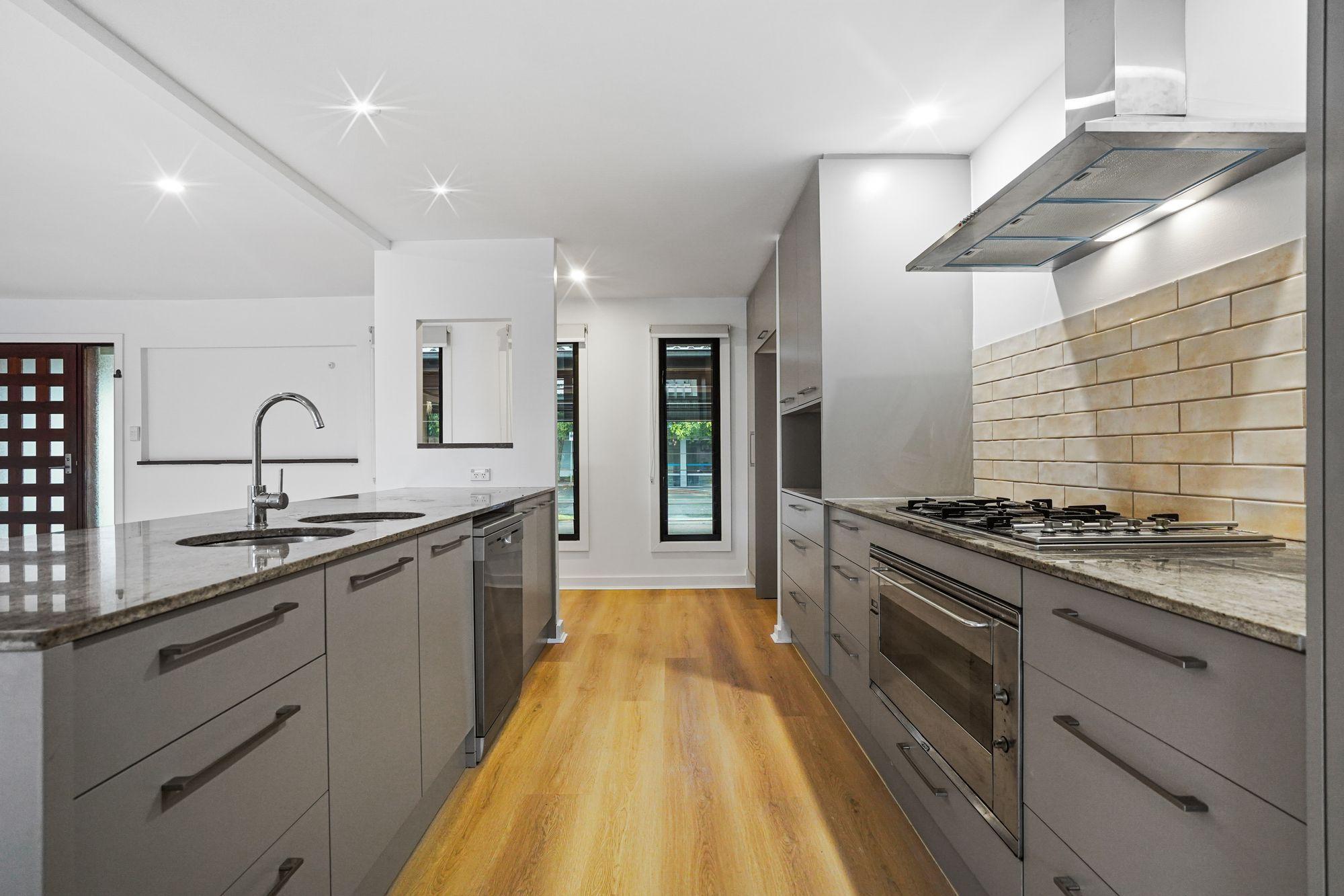 Coastal Living in the Heart of Broadbeach Waters