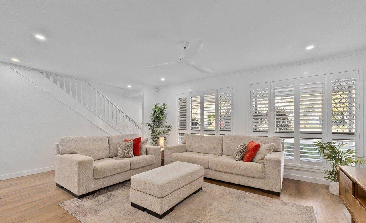 Luxury Family Living on the Golf Course!