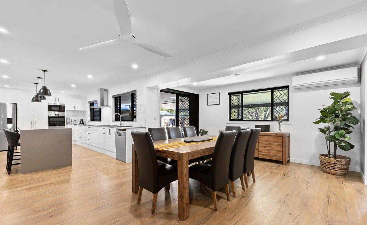 Luxury Family Living on the Golf Course!