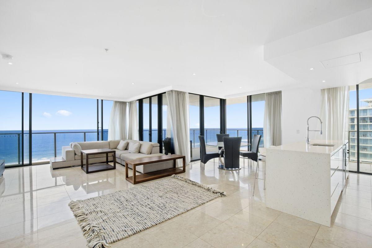 Prop-GPT: Apartment: QLD Broadbeach, QLD 4218 Home For Rent