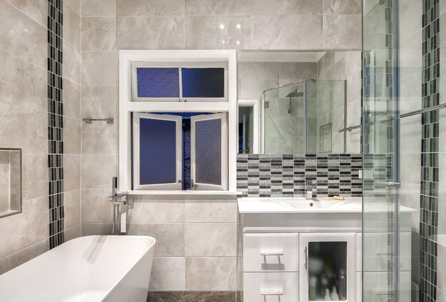 102 Albion Road, WINDSOR, QLD 4030 - House for Rent - harcourts.net