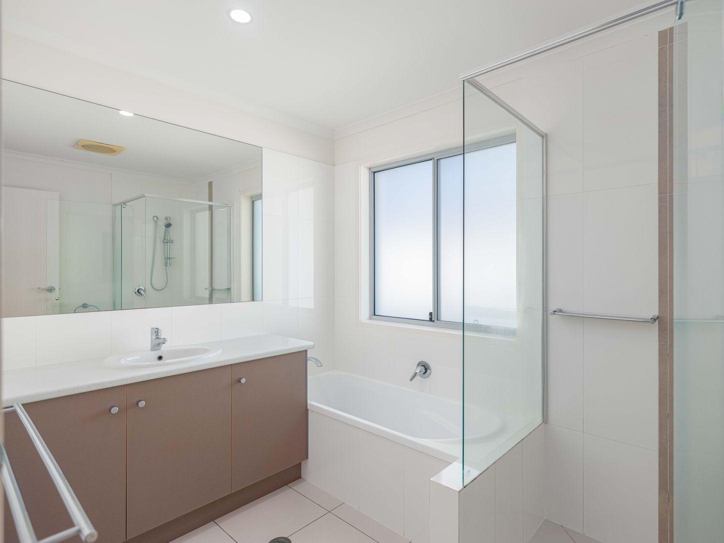 40 Bushland Drive, SOUTHSIDE, QLD 4570 - House for Rent - harcourts.net