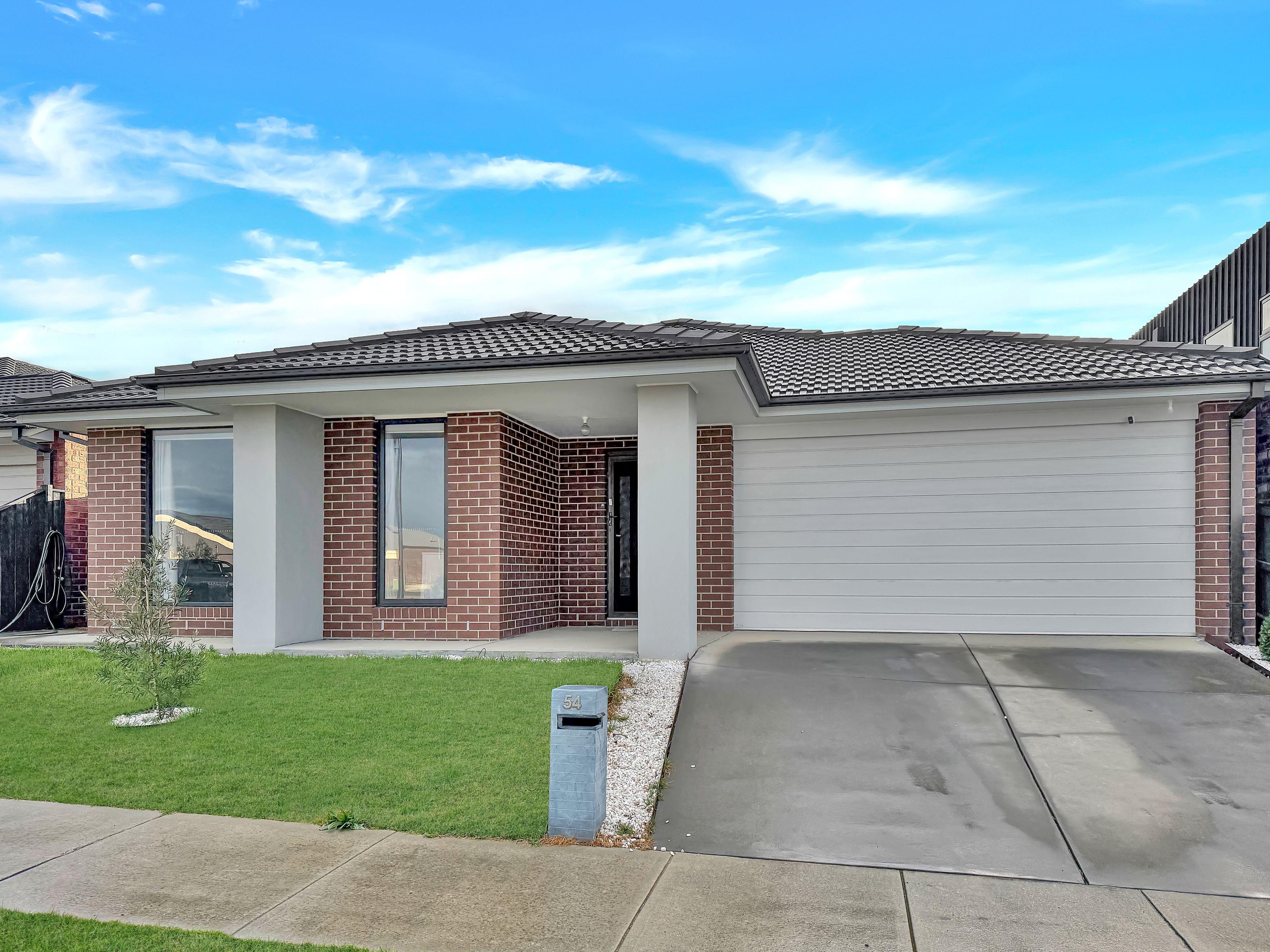 Prop-GPT: House: VIC Charlemont, VIC 3217 Home For Rent