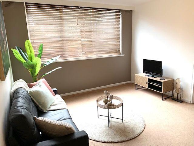 Modern one bedroom unit in a prime location