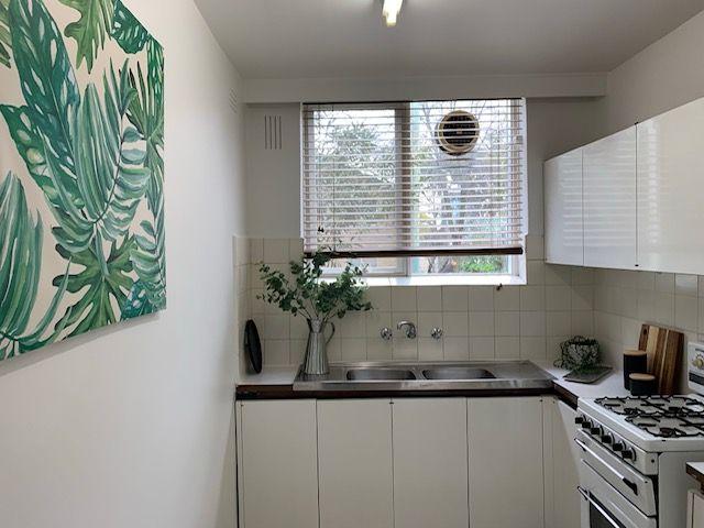 Modern one bedroom unit in a prime location