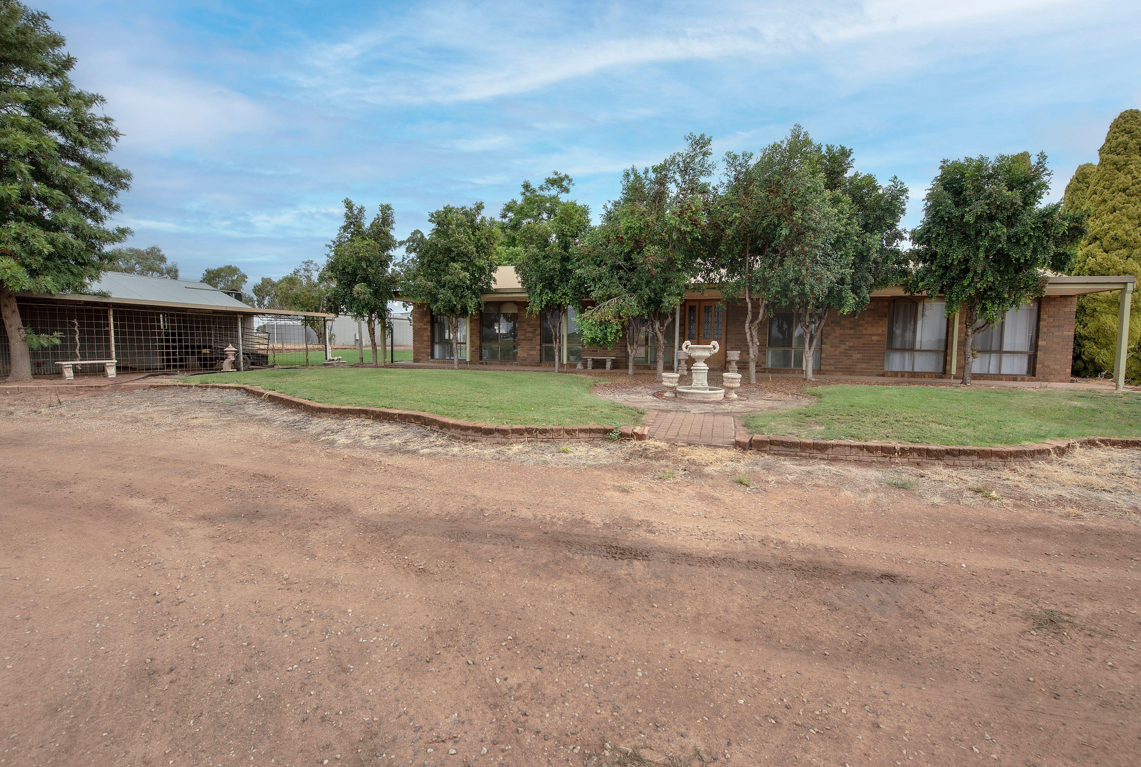 Prop-GPT: House: VIC Vinifera, VIC 3591 Home For Rent