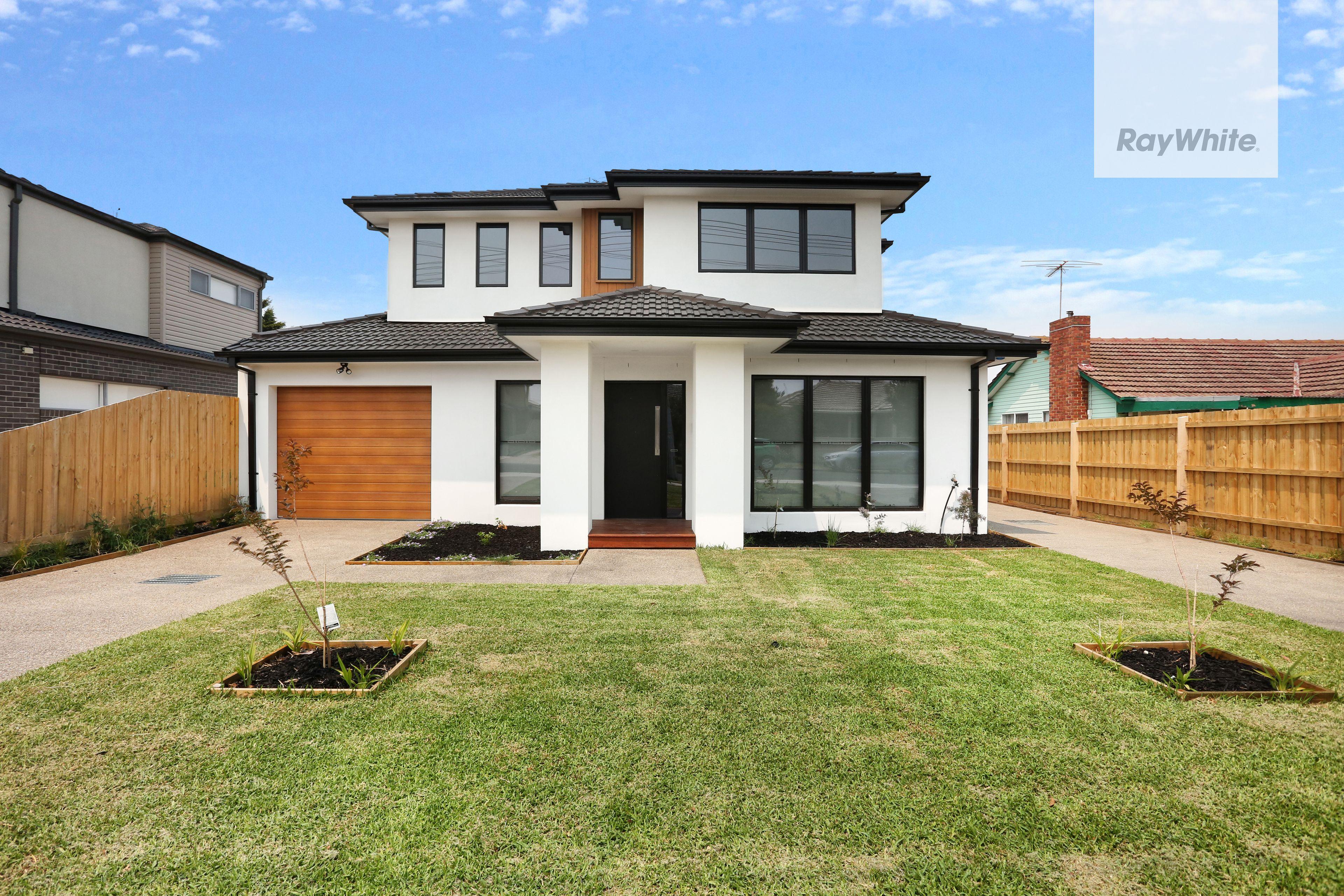 Prop-GPT: Townhouse: VIC Glenroy, VIC 3046 Home For Rent