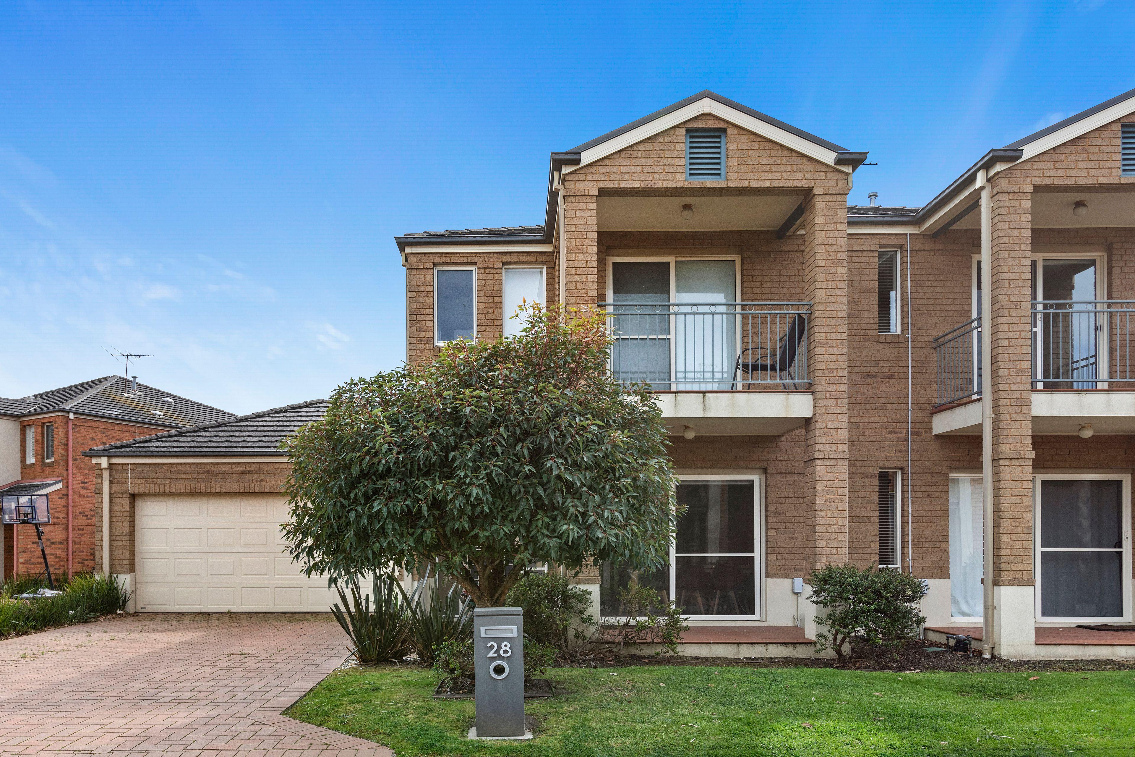 Prop-GPT: House: VIC Heatherton, VIC 3202 Home For Rent