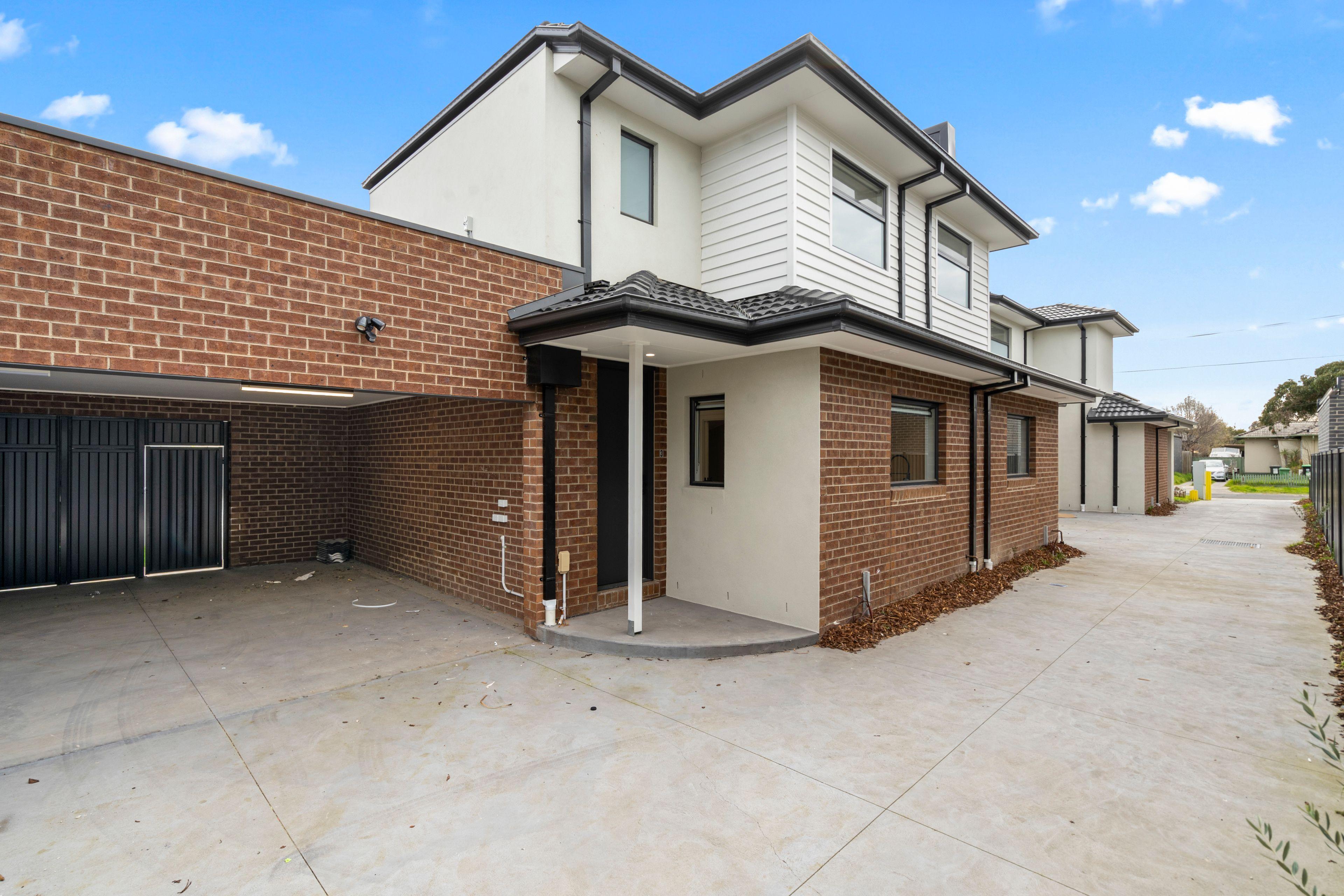 Prop-GPT: Townhouse: VIC Broadmeadows, VIC 3047 Home For Rent