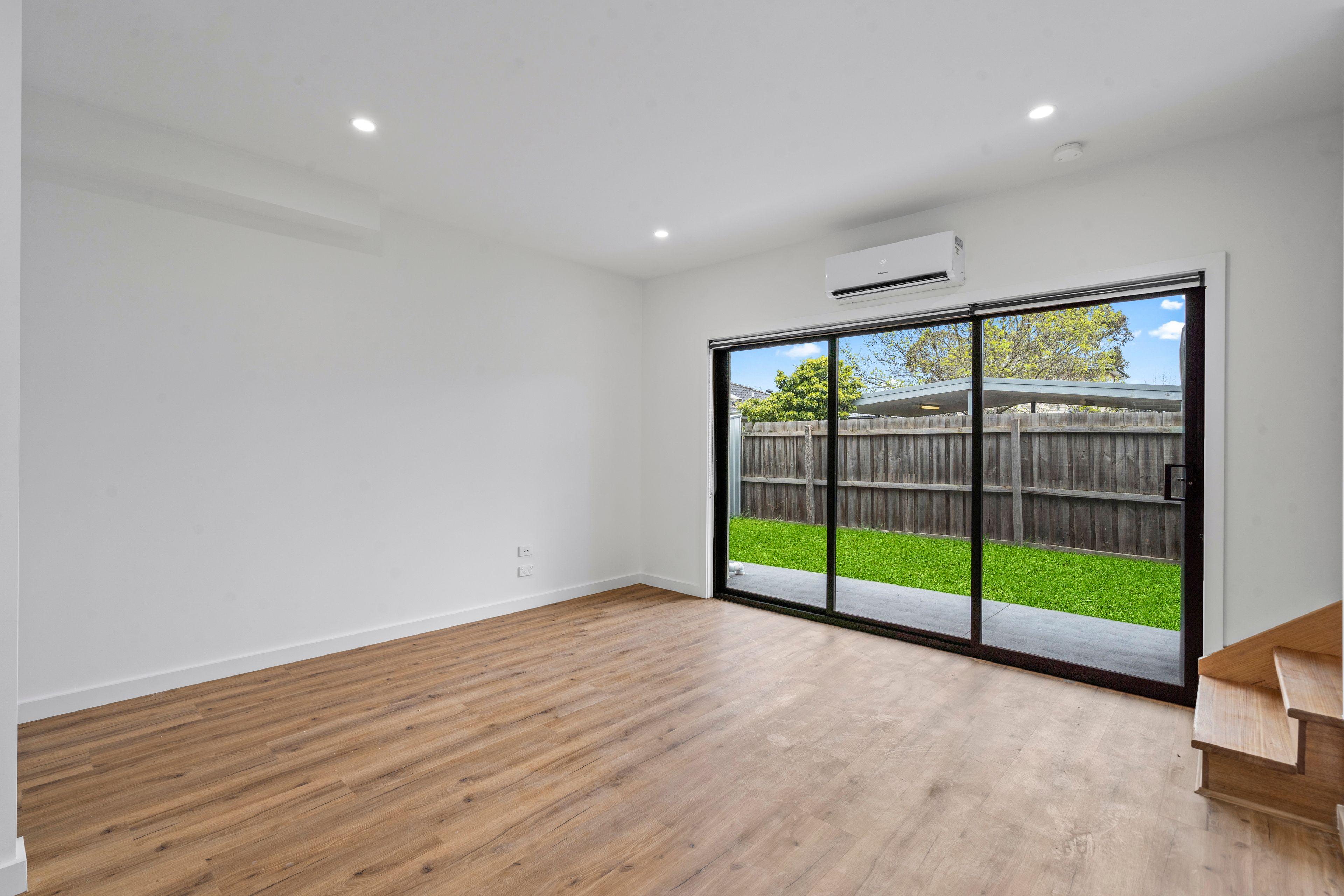 Townhouse for Rent: Broadmeadows, VIC 3047, VIC, 3047