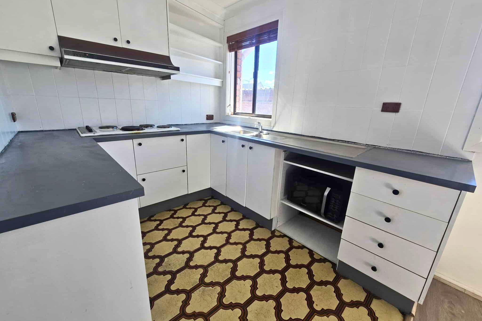 Prop-GPT: Unit: NSW Orange, NSW 2800 Home For Rent