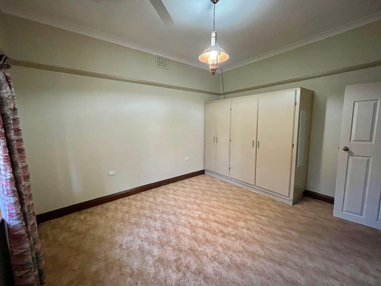 House for Rent: Parkes, NSW 2870, NSW, 2870
