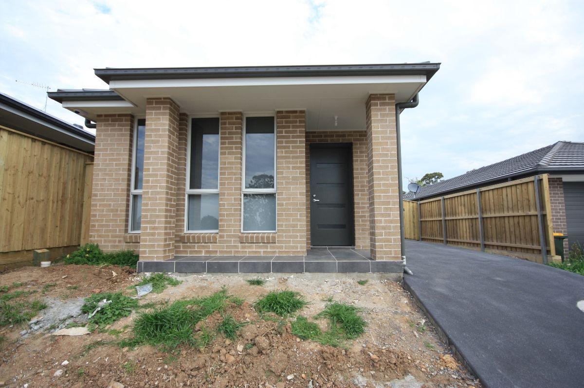Prop-GPT: House: NSW Airds, NSW 2560 Home For Rent
