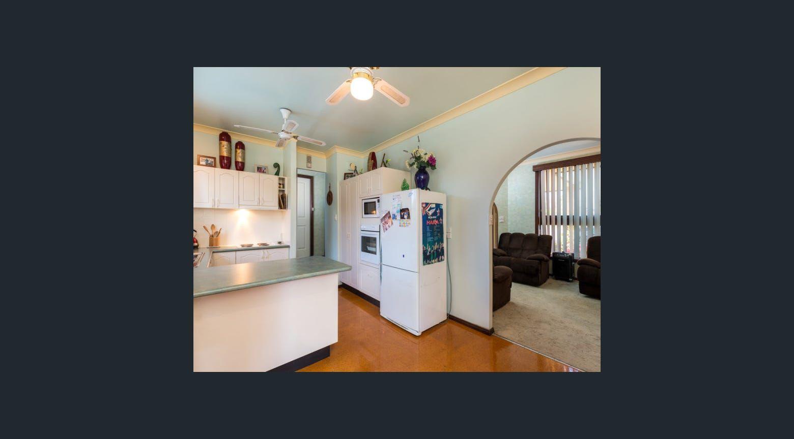 Prop-GPT: House: NSW Glenfield, NSW 2167 Home For Rent