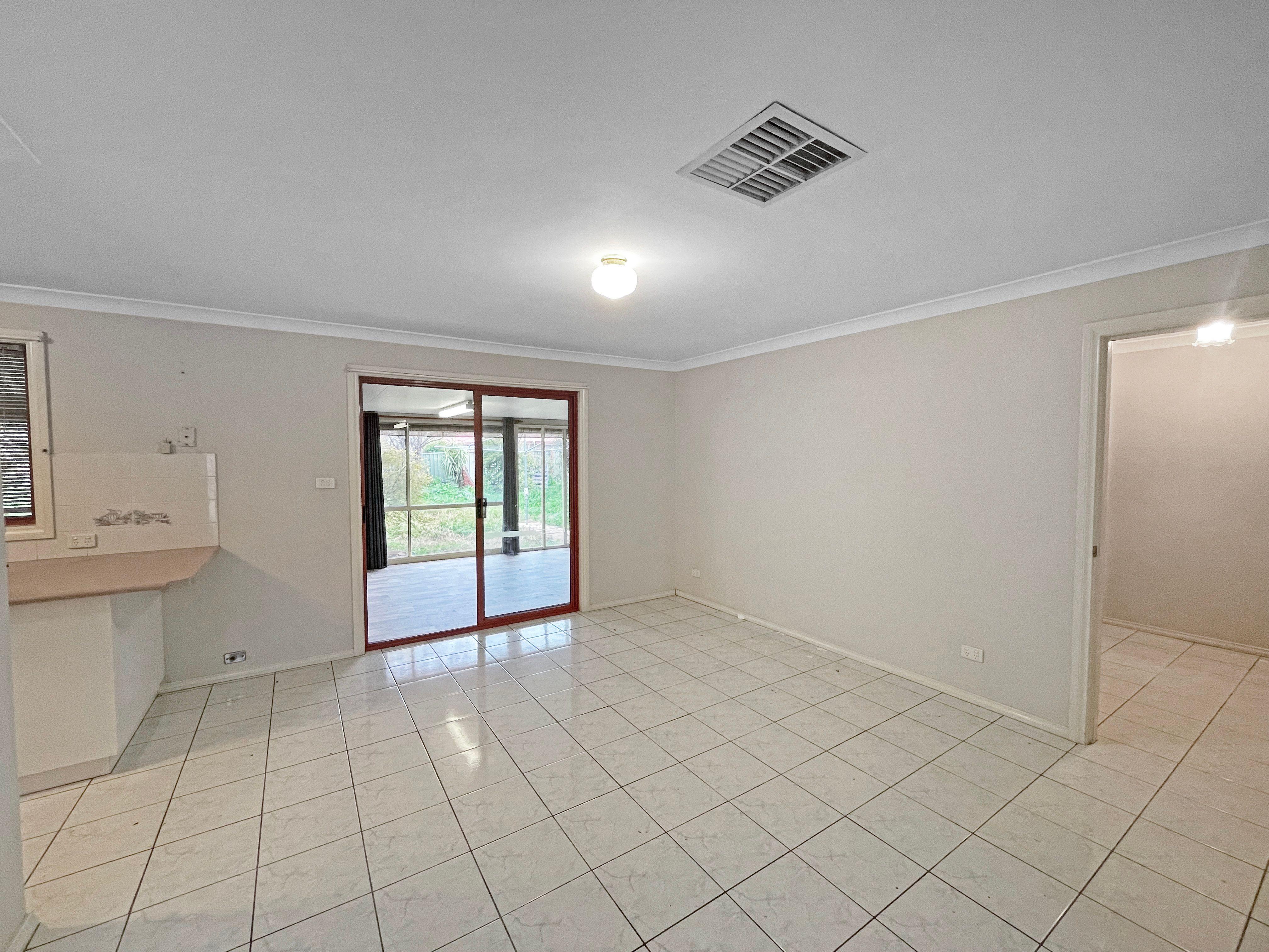 House for Rent: Dubbo, NSW 2830, NSW, 2830