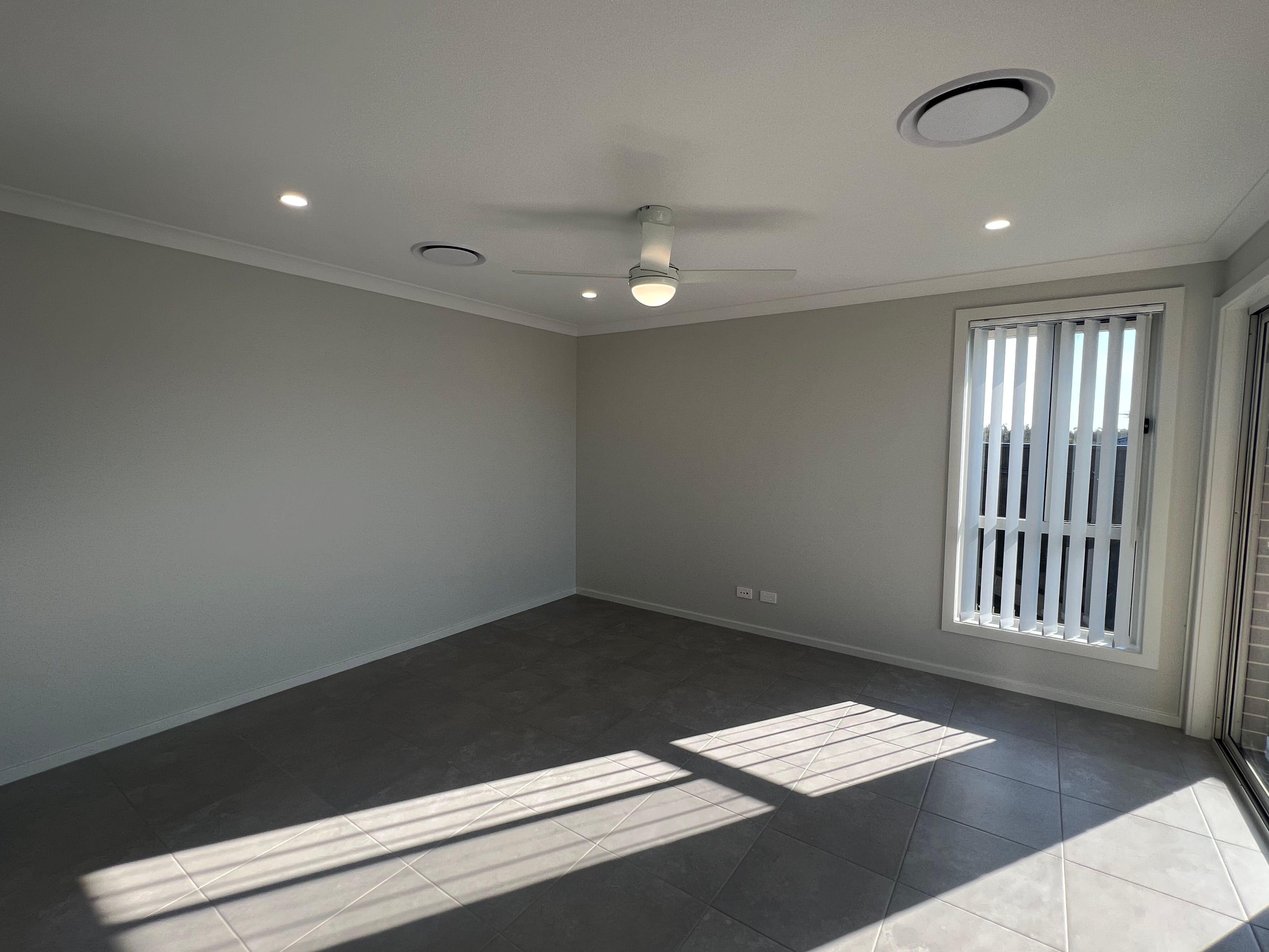 GREAT SIZED  3 BEDROOM DUPLEX