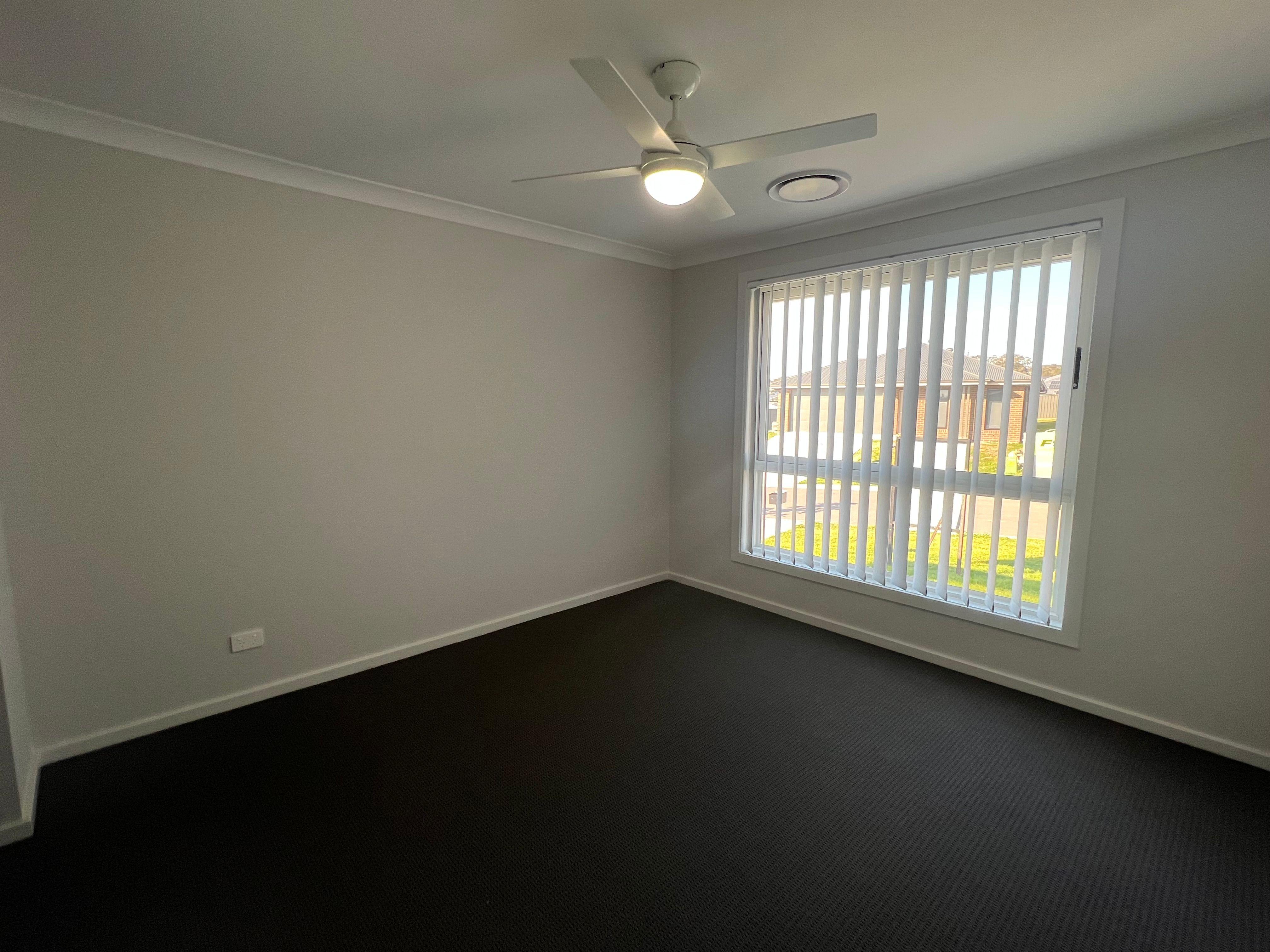 GREAT SIZED  3 BEDROOM DUPLEX