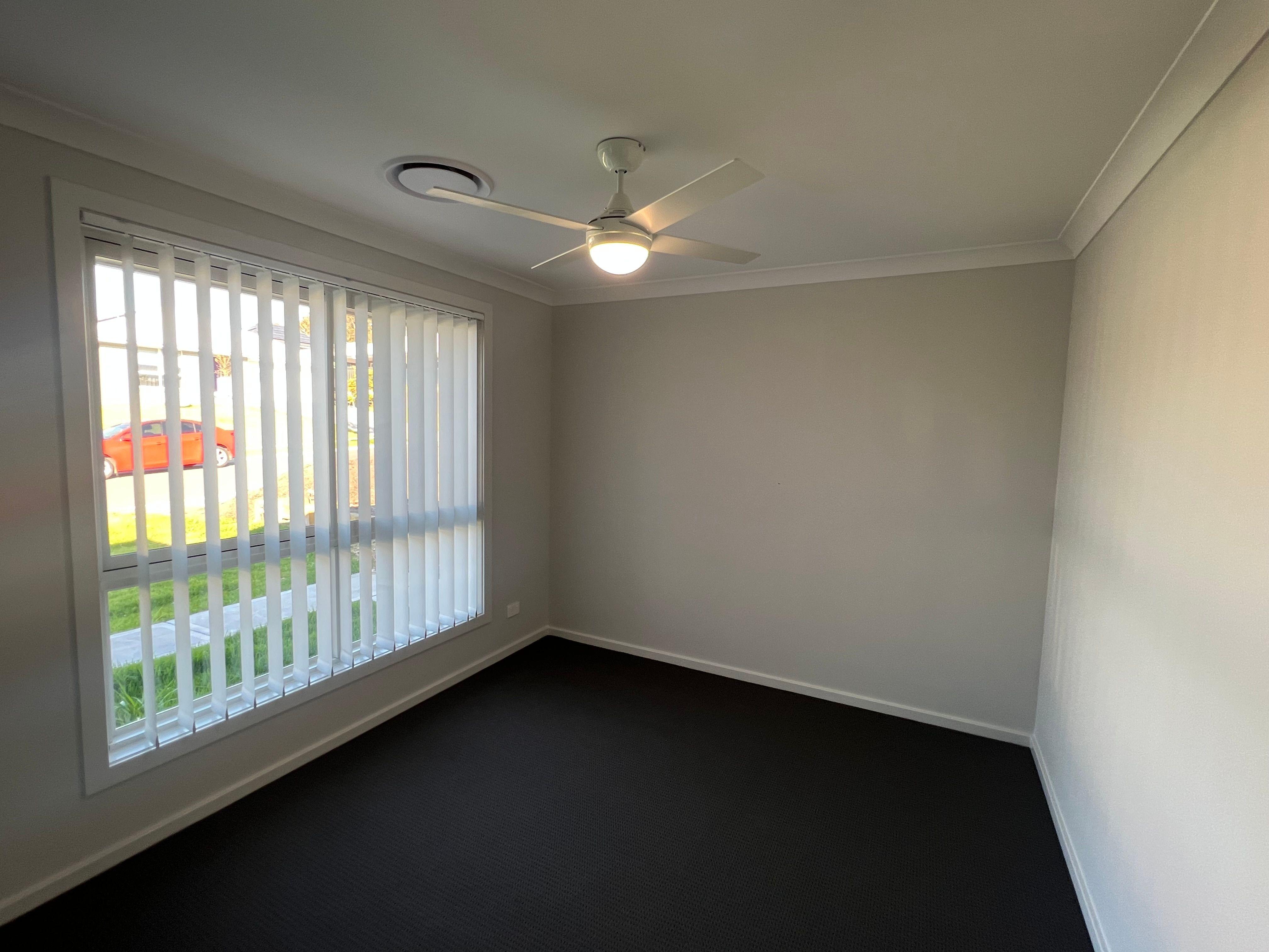 GREAT SIZED  3 BEDROOM DUPLEX