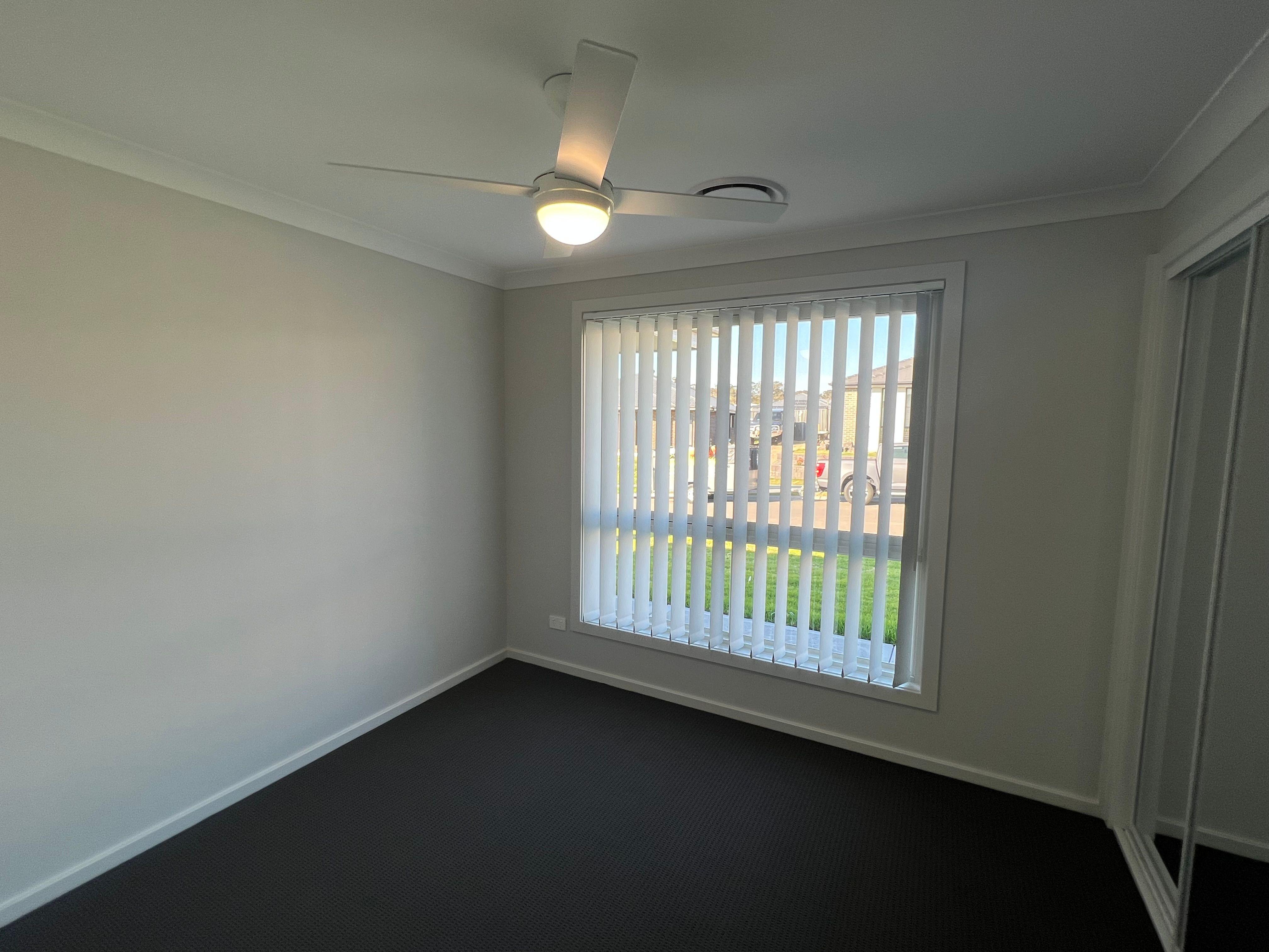 GREAT SIZED  3 BEDROOM DUPLEX