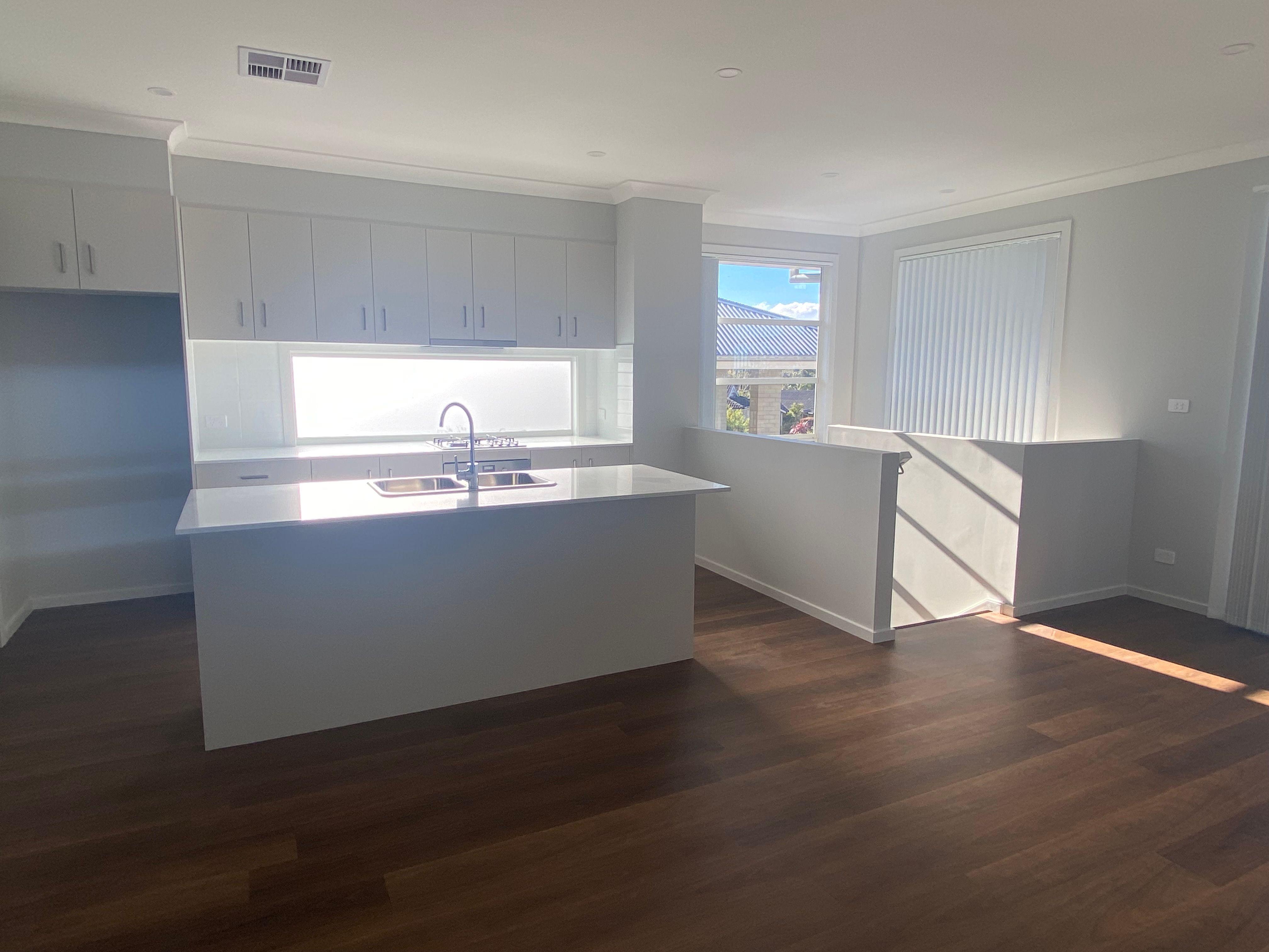 DuplexSemi-detached for Rent: Ulladulla, NSW 2539, NSW, 2539