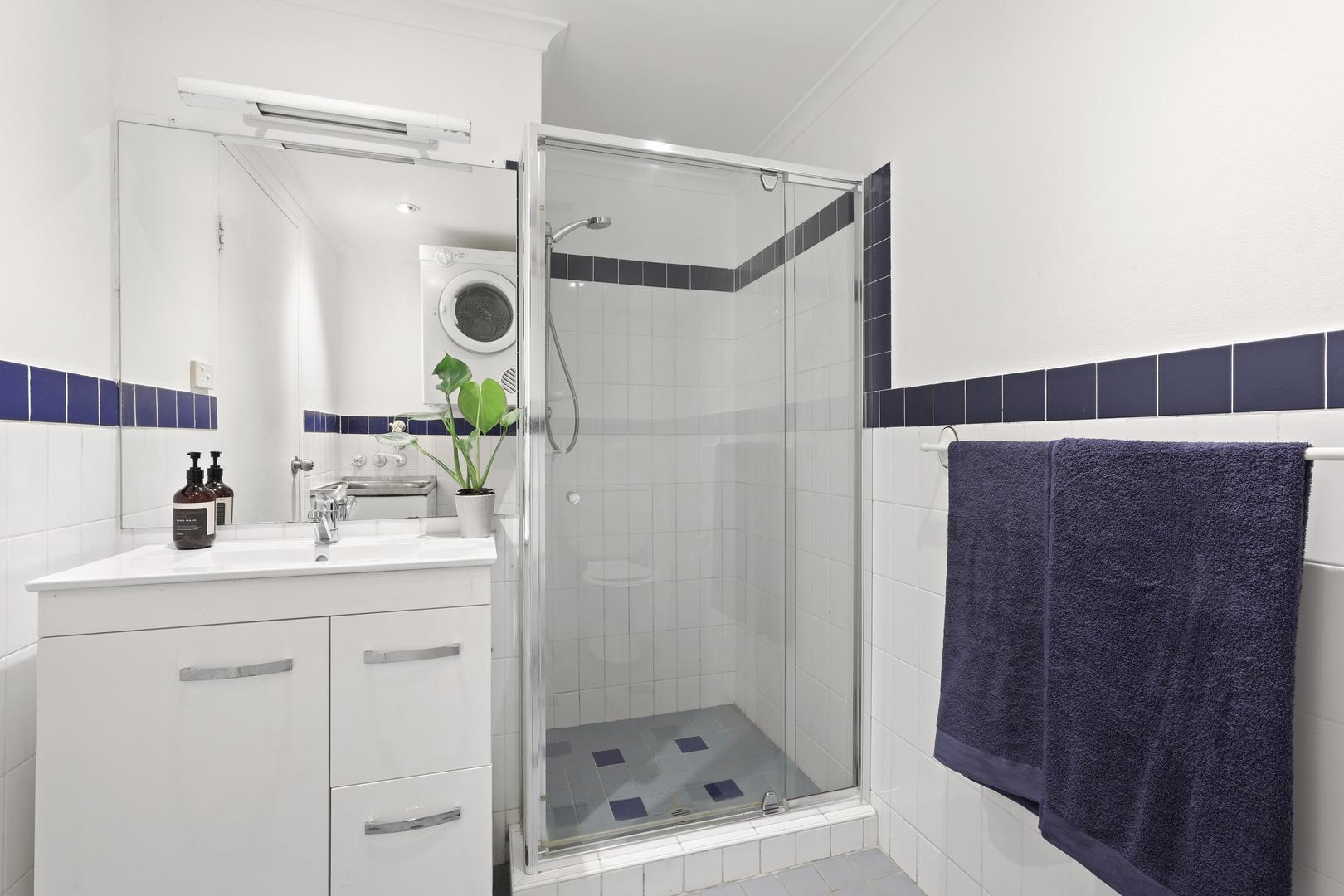 Studio for Rent: Newtown, NSW 2042, NSW, 2042
