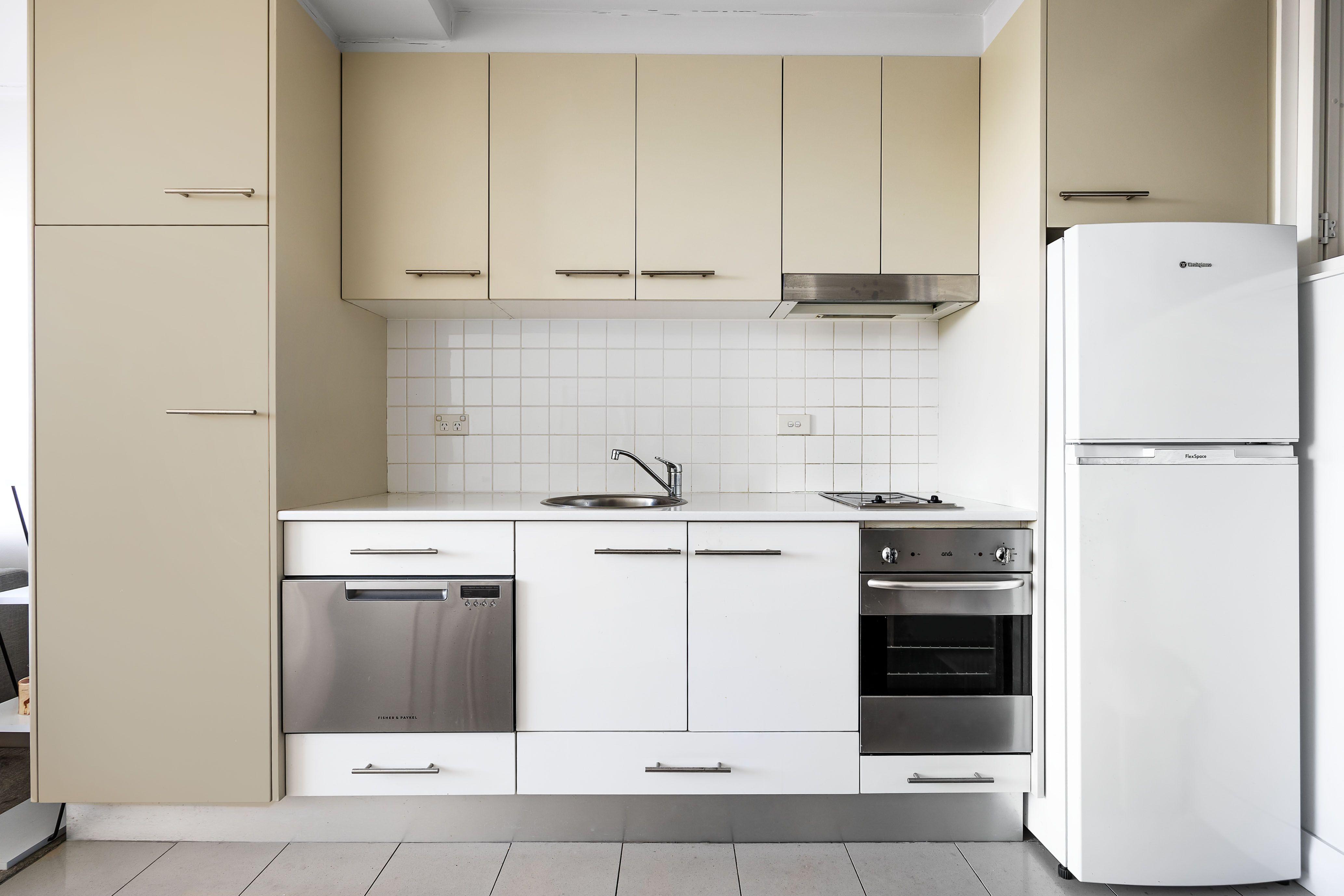 One bedroom convenience in the heart of Cammeray