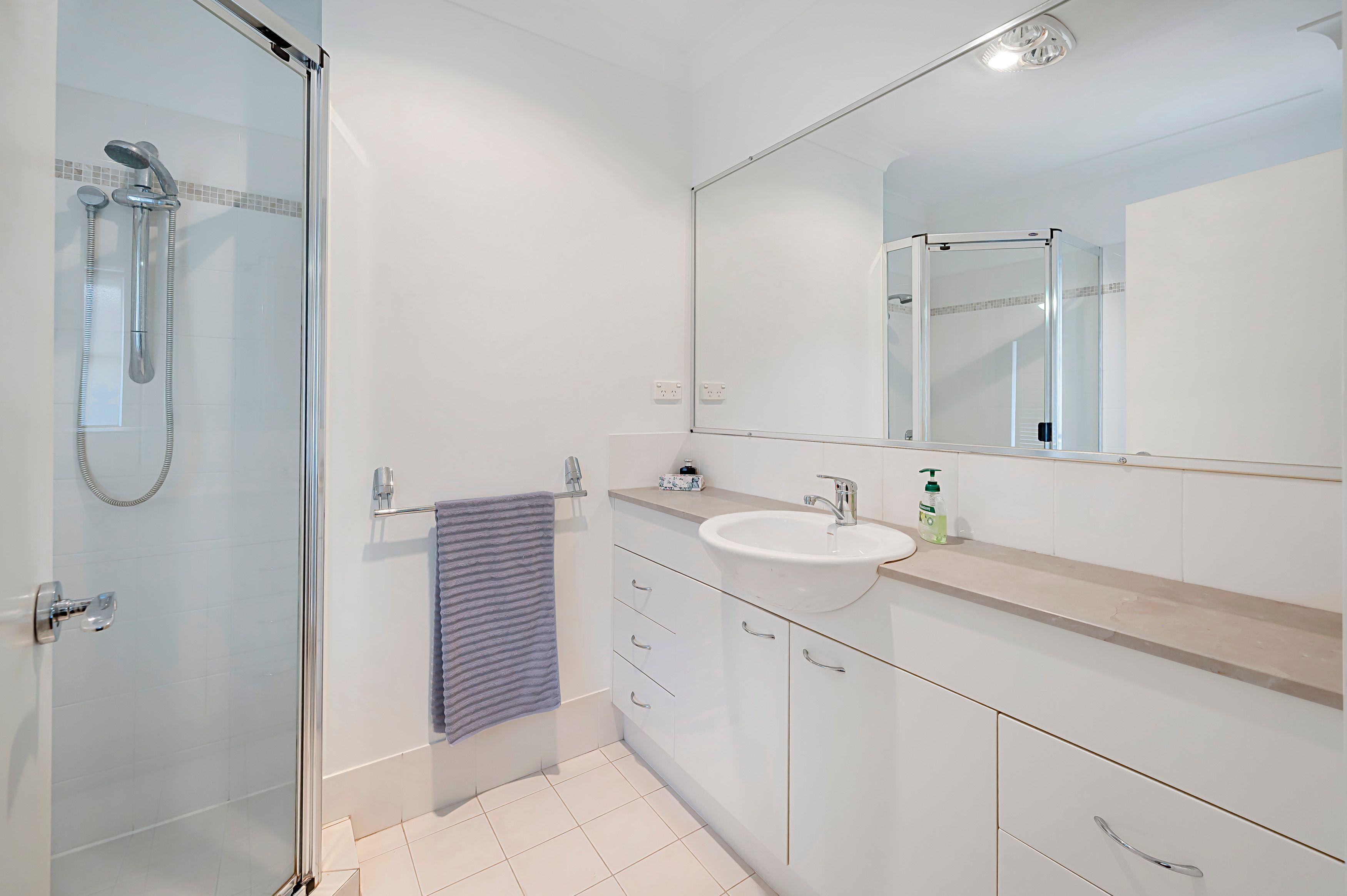 Apartment for Rent: Clayfield, QLD 4011, QLD, 4011