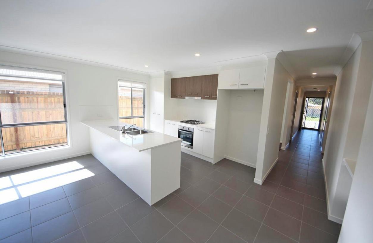 Prop-GPT: House: QLD Dakabin, QLD 4503 Home For Rent