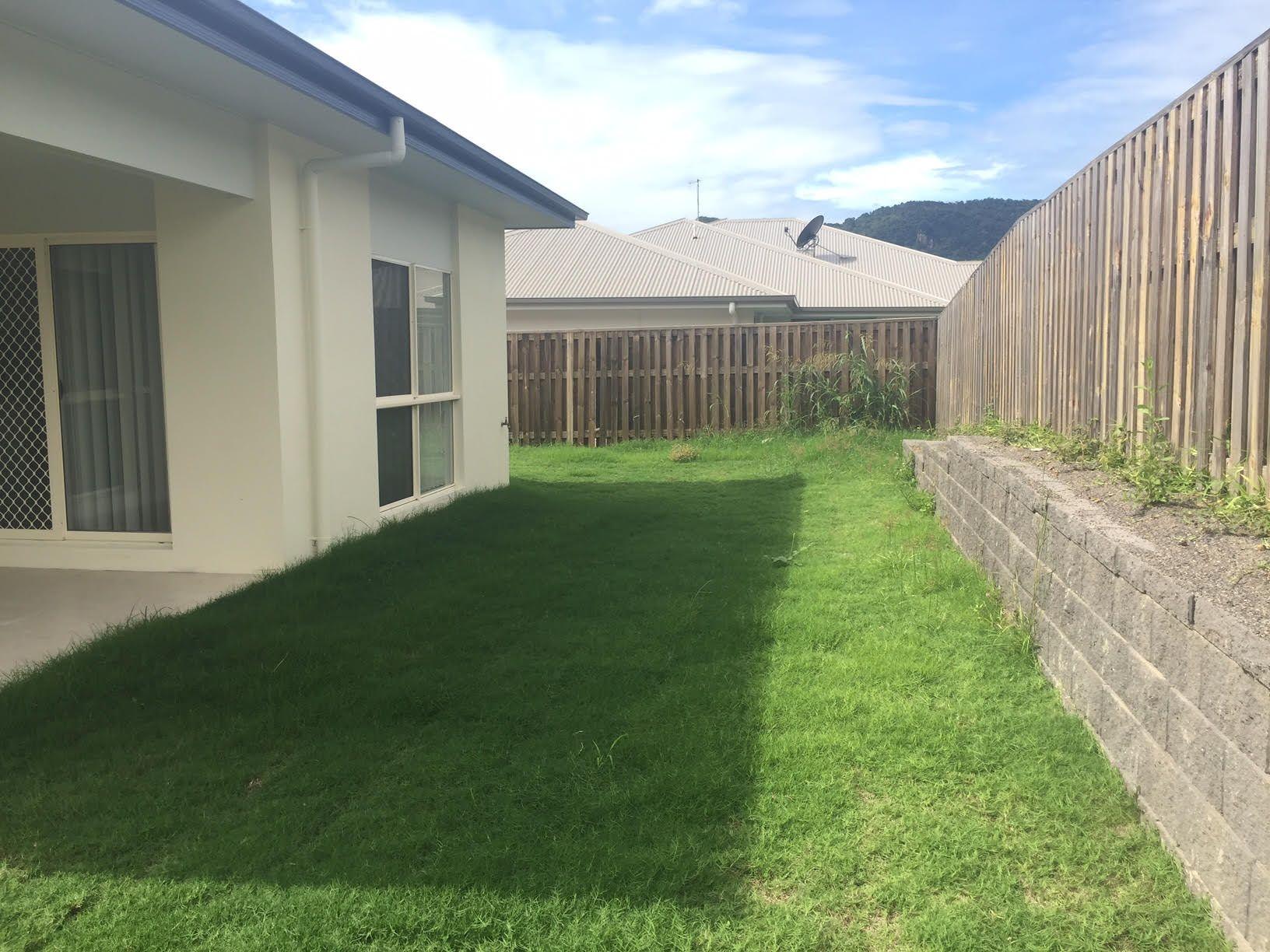 4 BEDROOM HOME IN REGATTA WATERS!