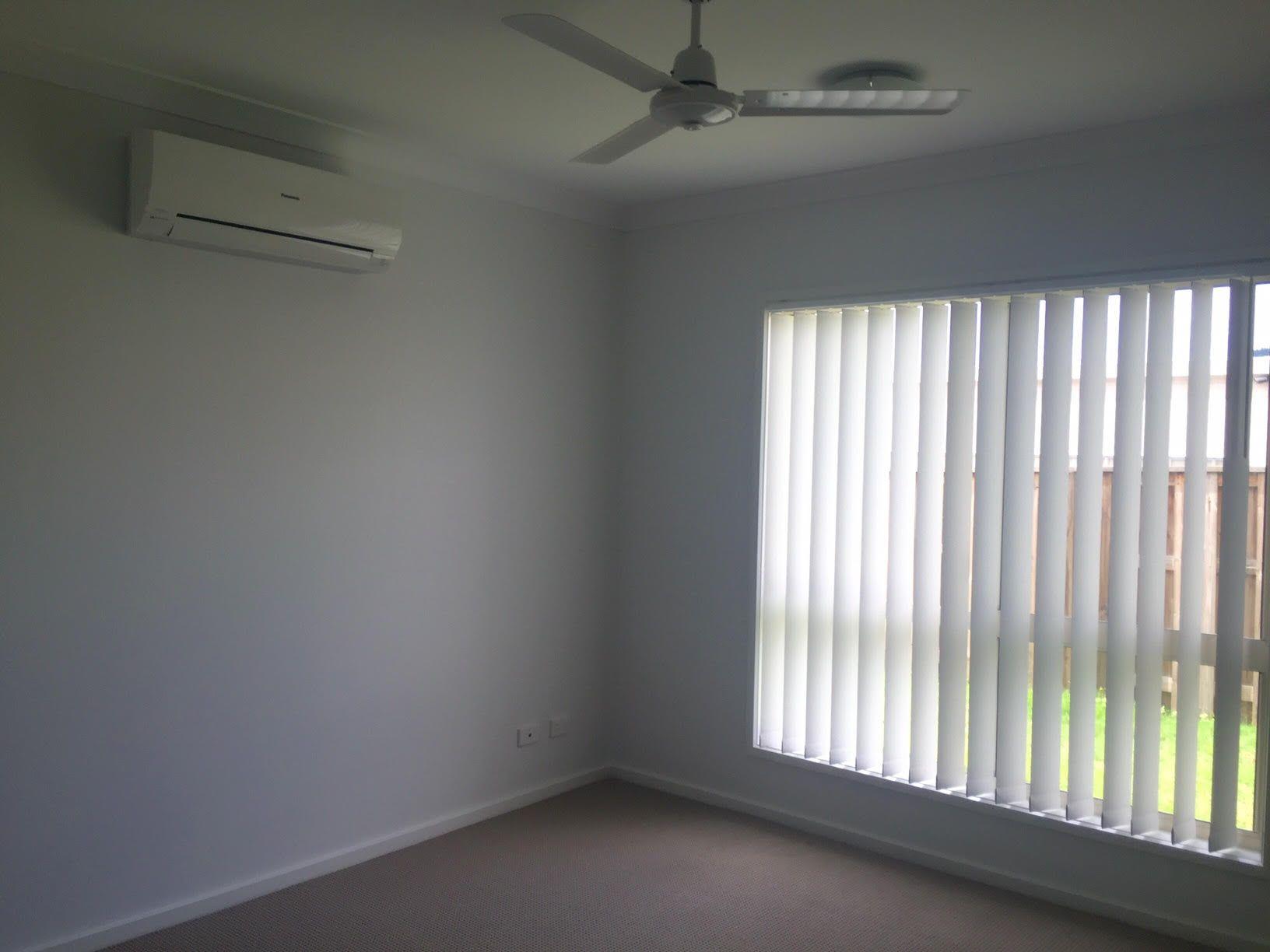 4 BEDROOM HOME IN REGATTA WATERS!