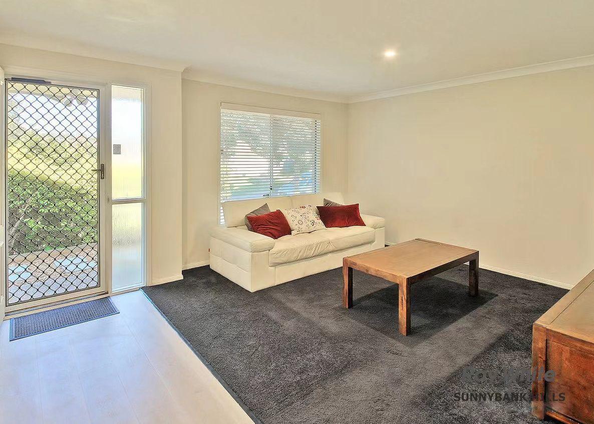 4-bedroom Family Home in Convenience Location