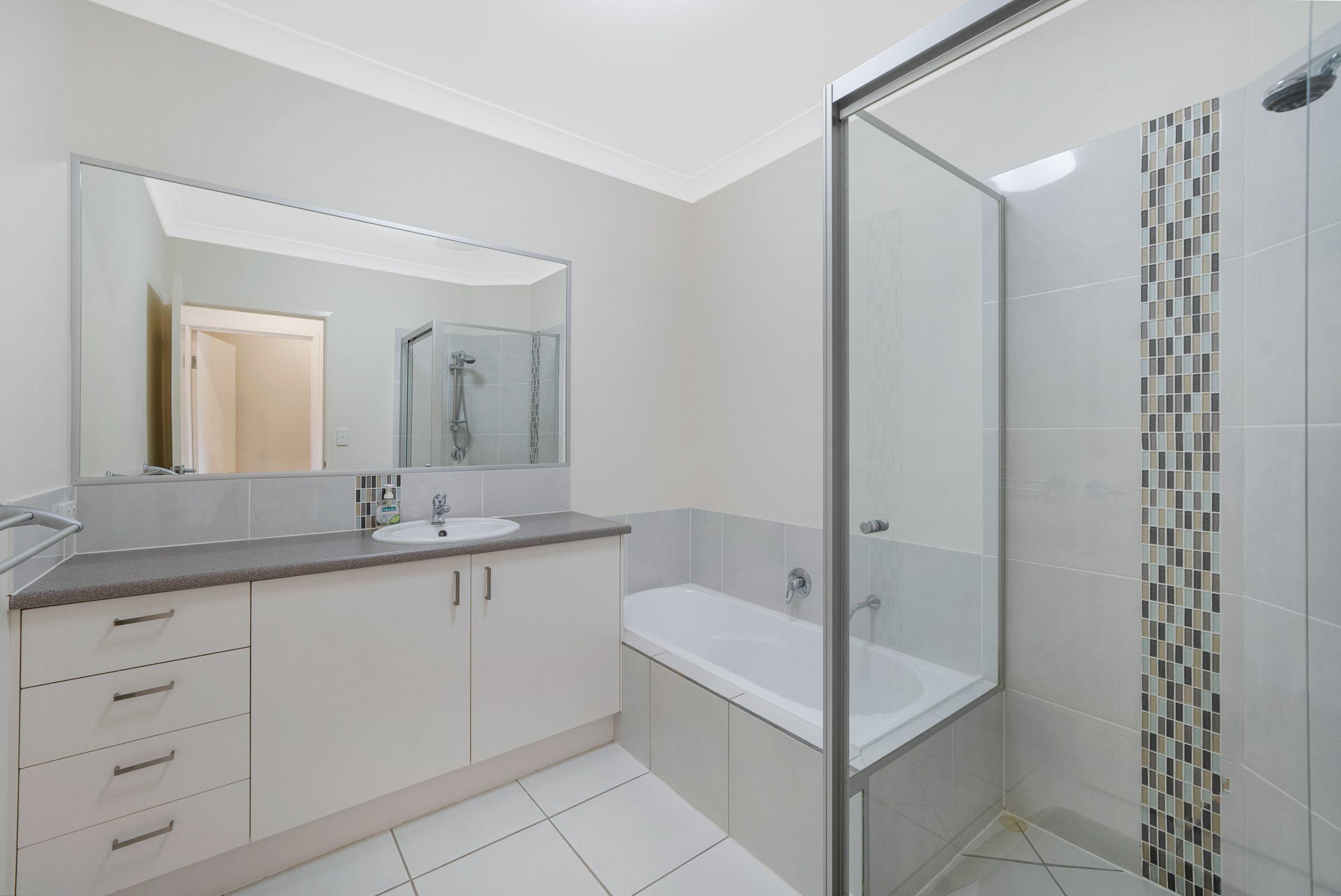 Stylish modern townhouse!