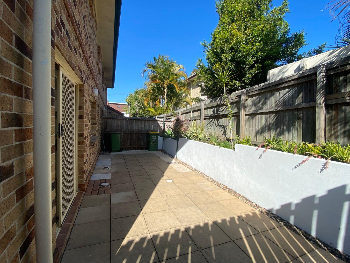 3/33-35 Ward Street, SOUTHPORT, QLD 4215 - Townhouse for Rent - harcourts.net