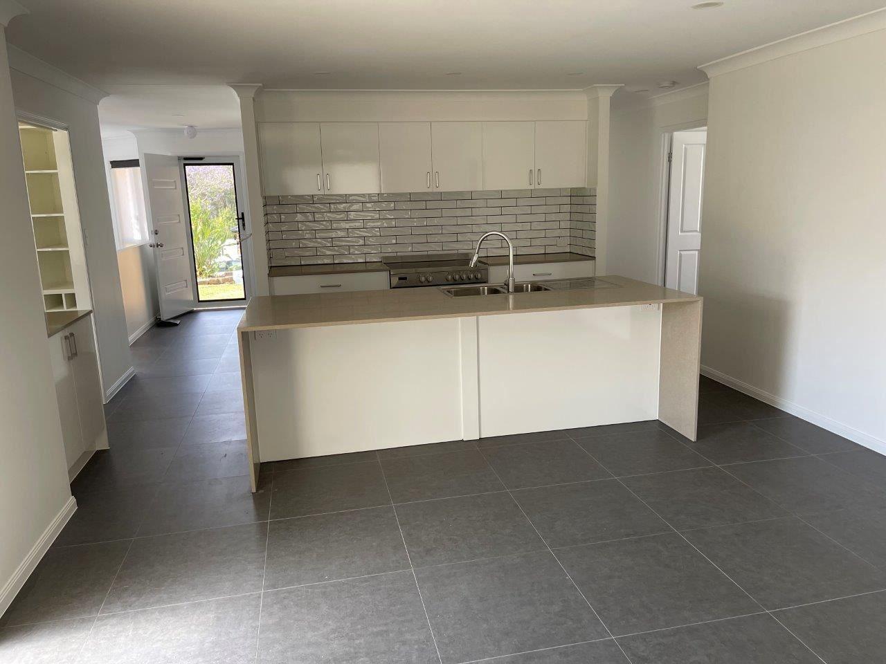 House for Rent: Parkwood, QLD 4214, QLD, 4214