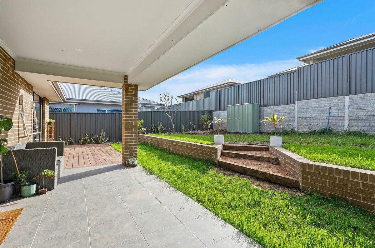 House for Rent: Calderwood, NSW 2527, NSW, 2527