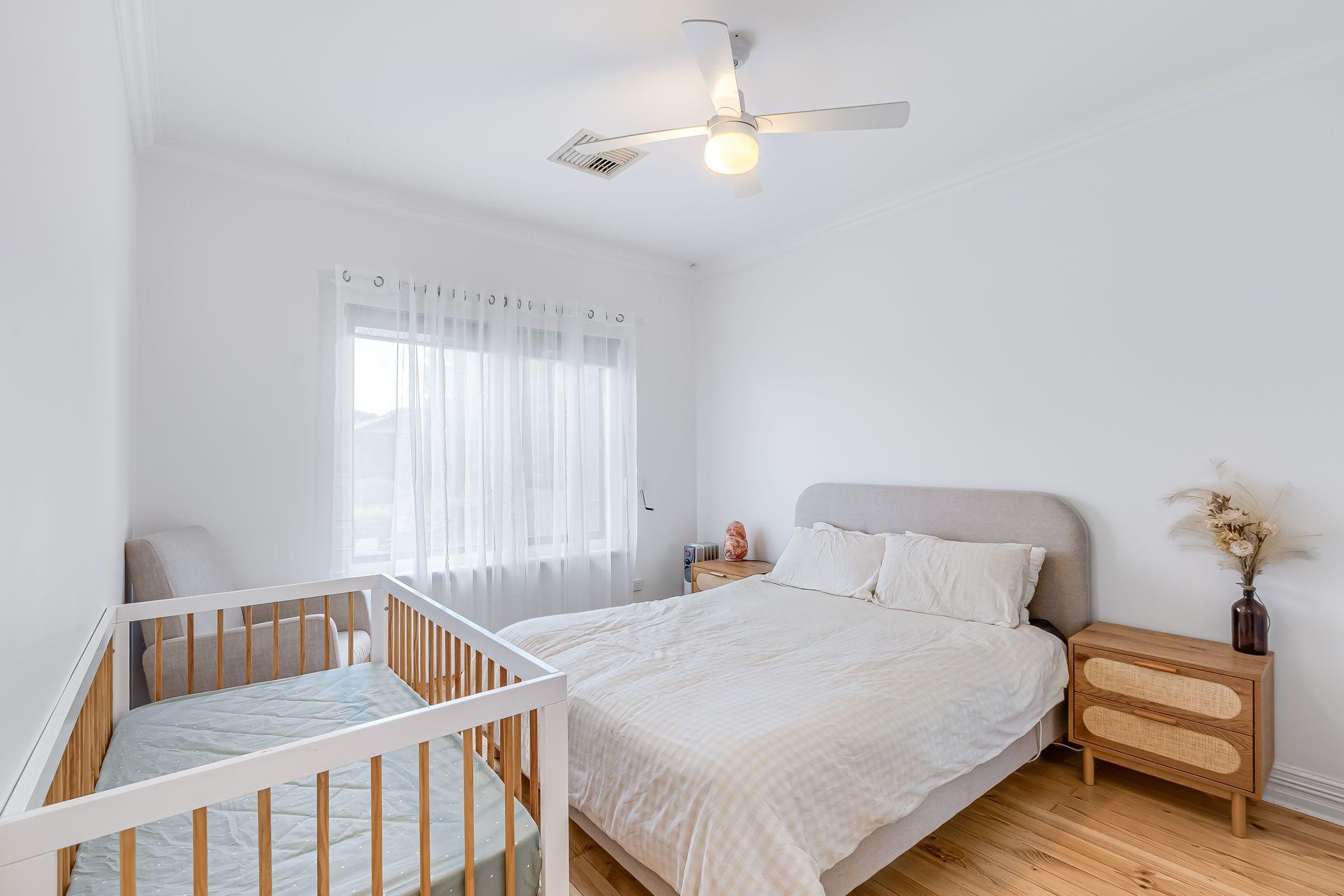 BEAUTIFULLY MAINTAINED FAMILY HOME WITH 3 BEDROOMS & GRANNY FLAT