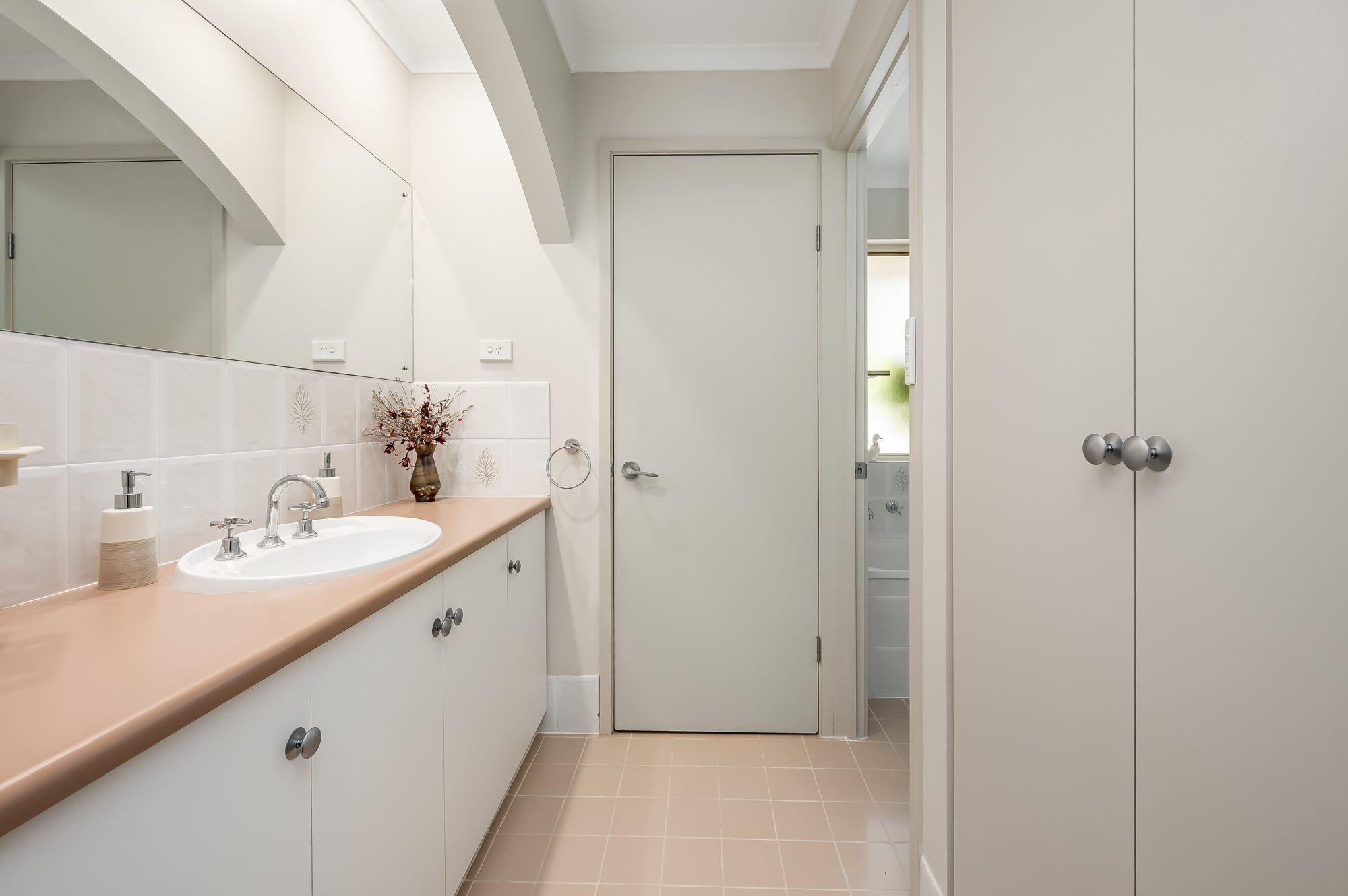 The Perfect Location - Just waiting for you!