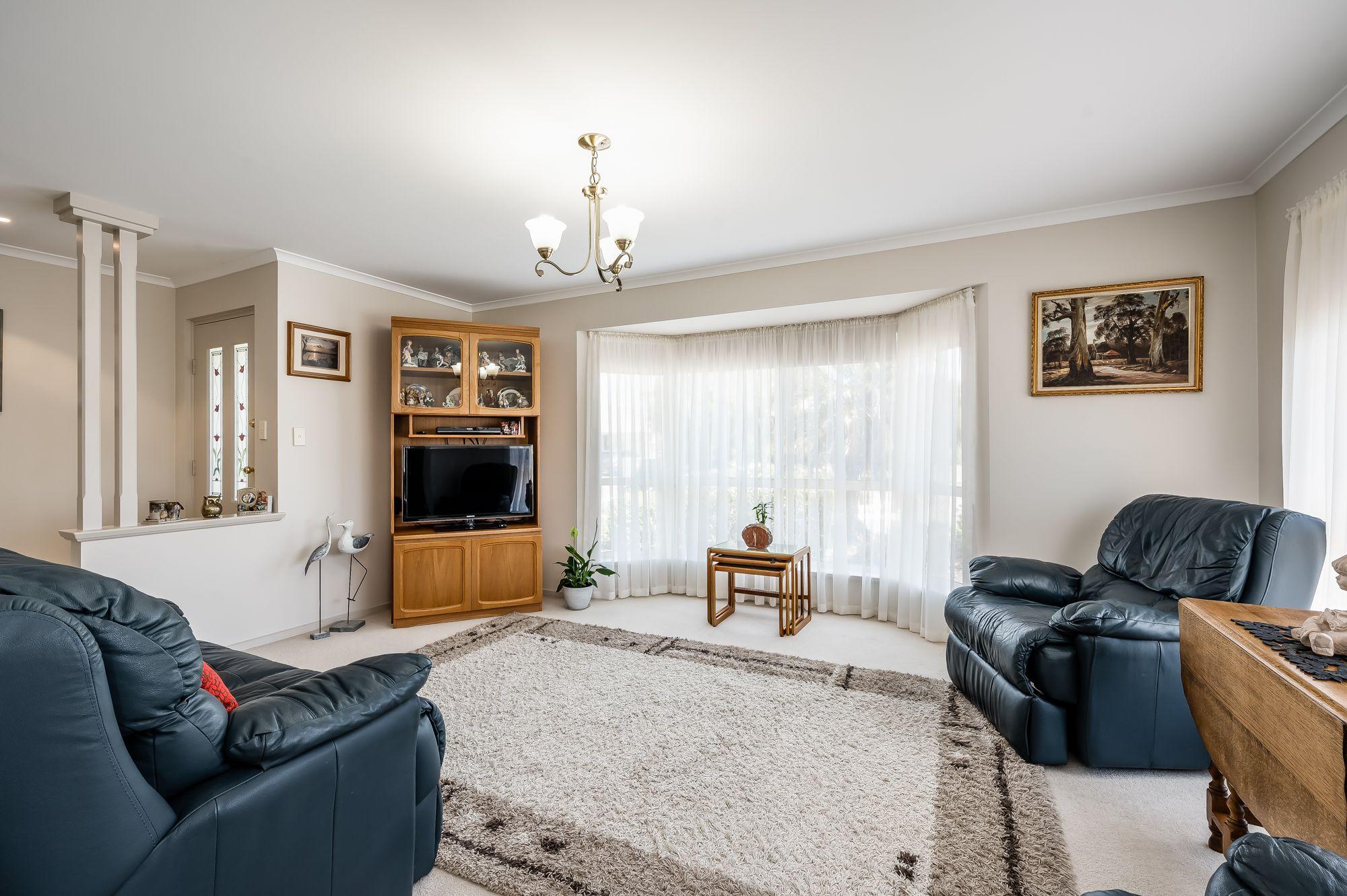 The Perfect Location - Just waiting for you!