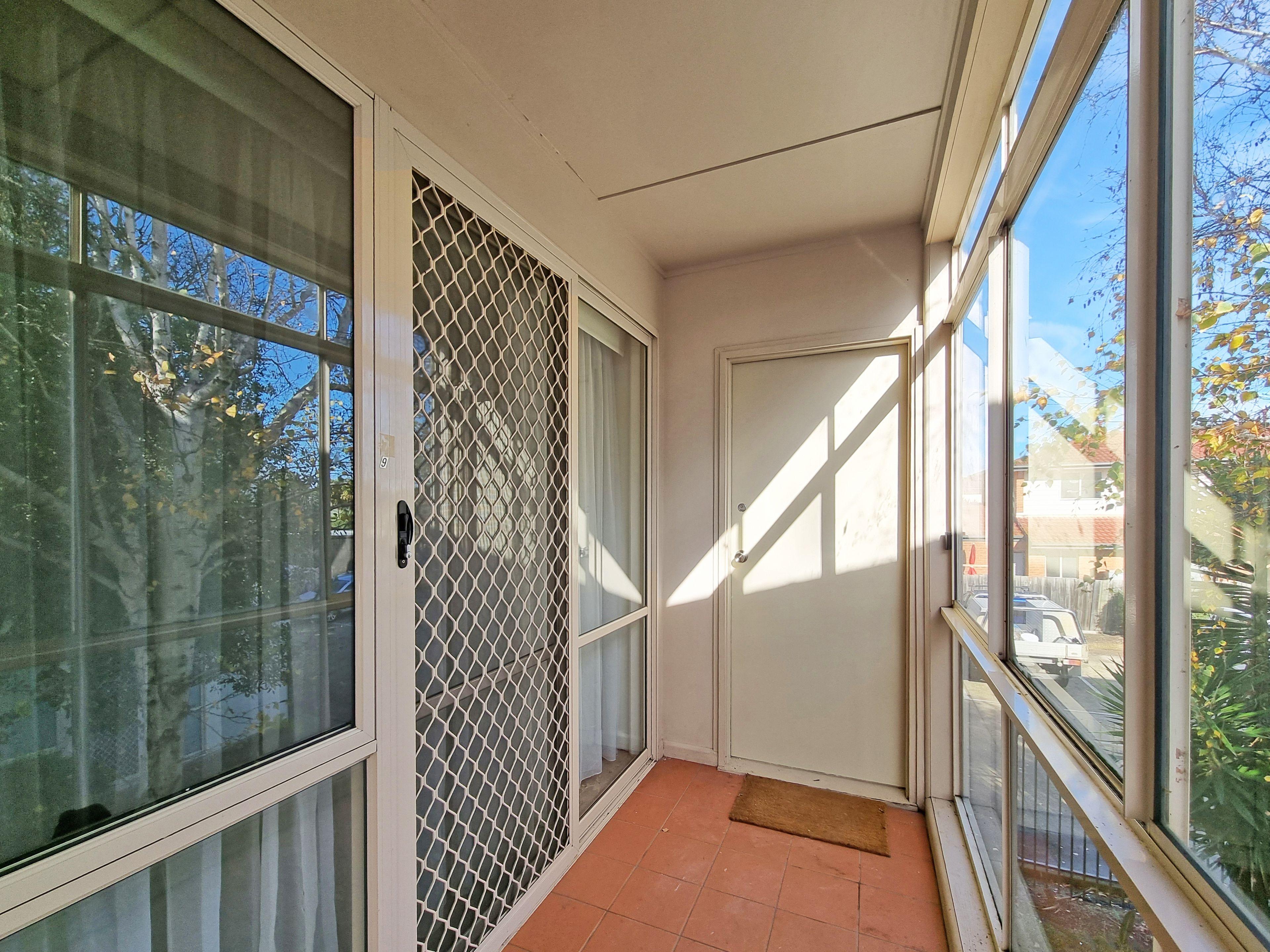 Prop-GPT: House: VIC Belmont, VIC 3216 Home For Rent