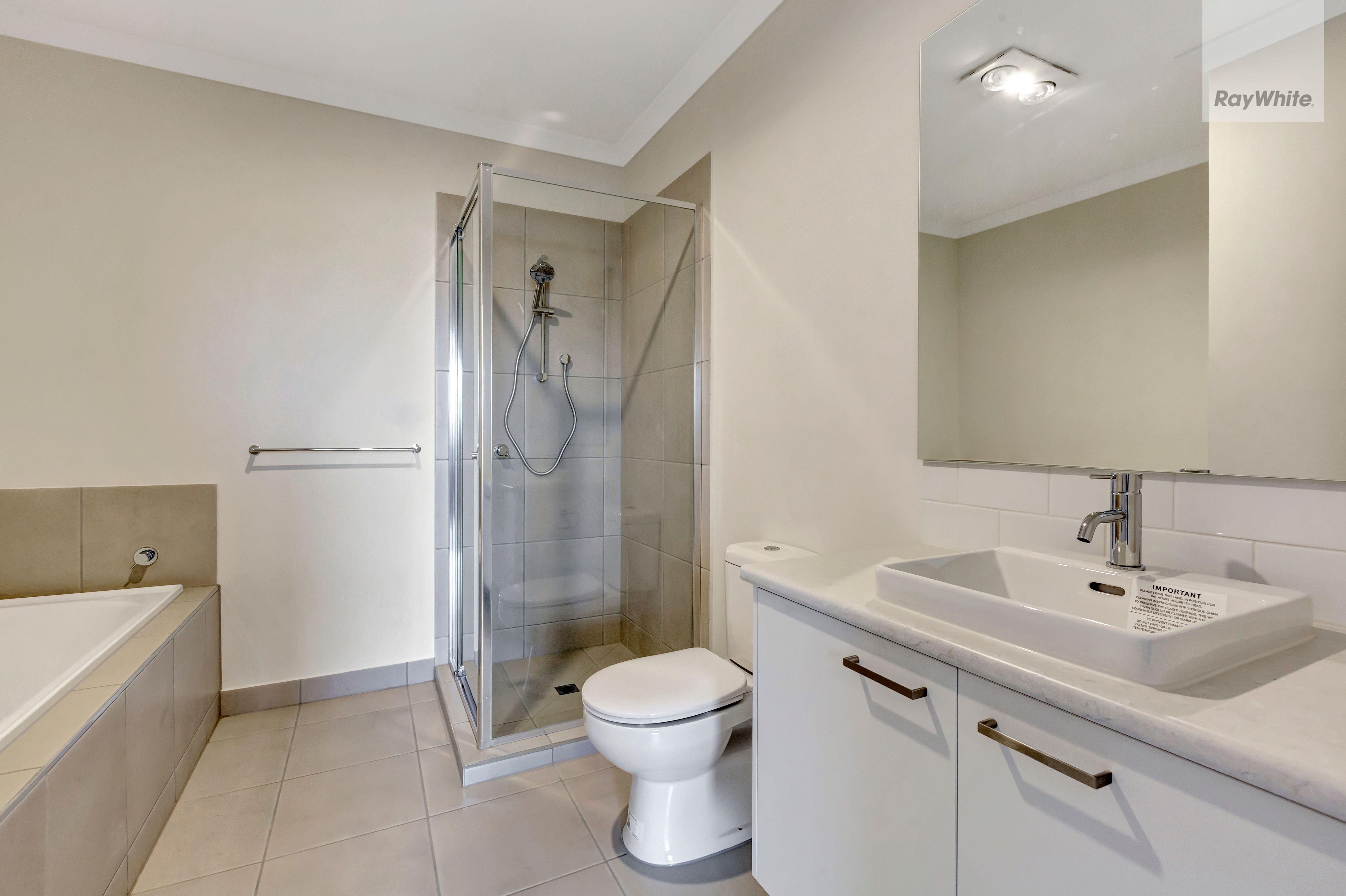 Townhouse for Rent: Donnybrook, VIC 3064, VIC, 3064