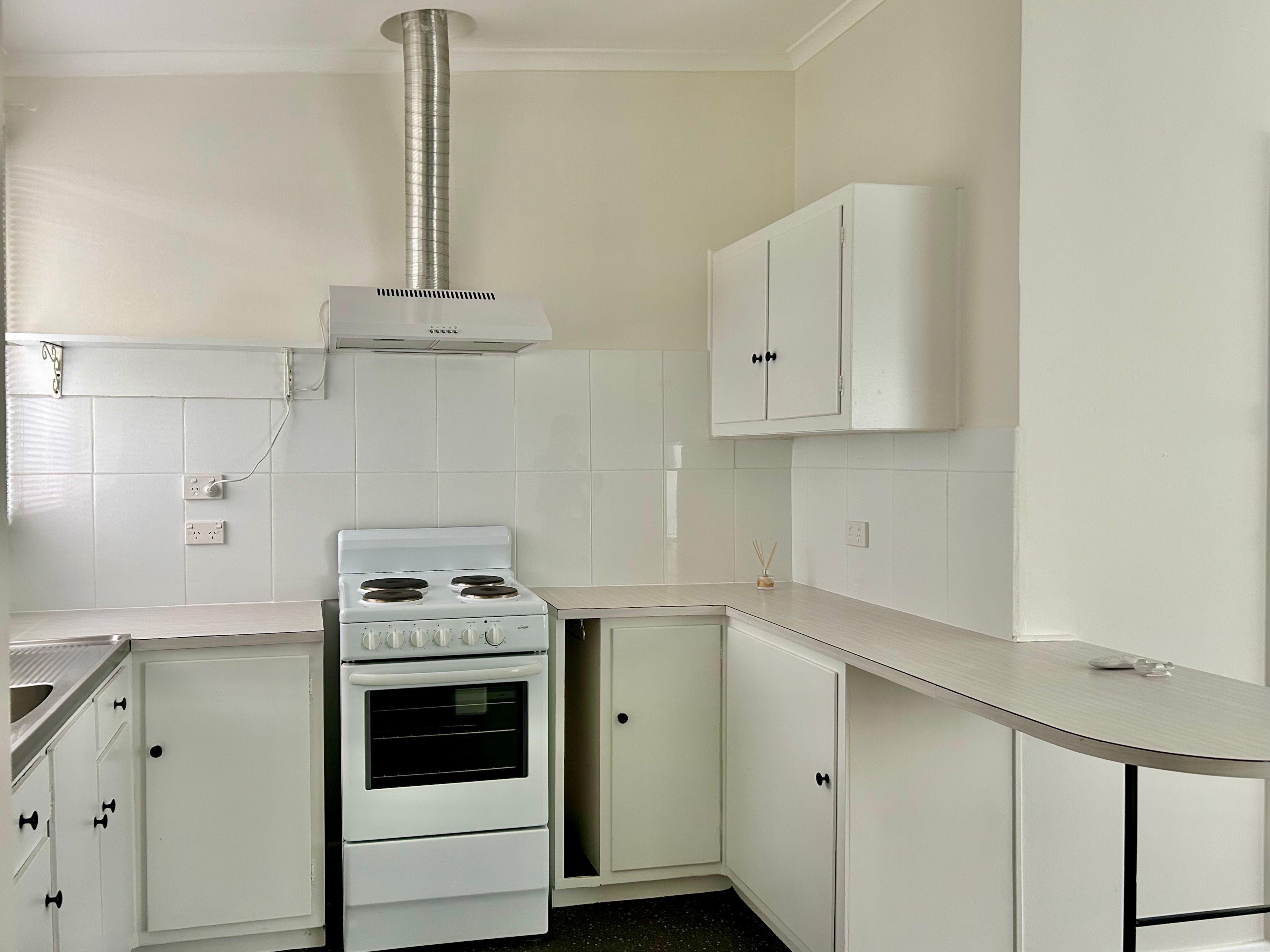 Flat for Rent: Camperdown, VIC 3260, VIC, 3260