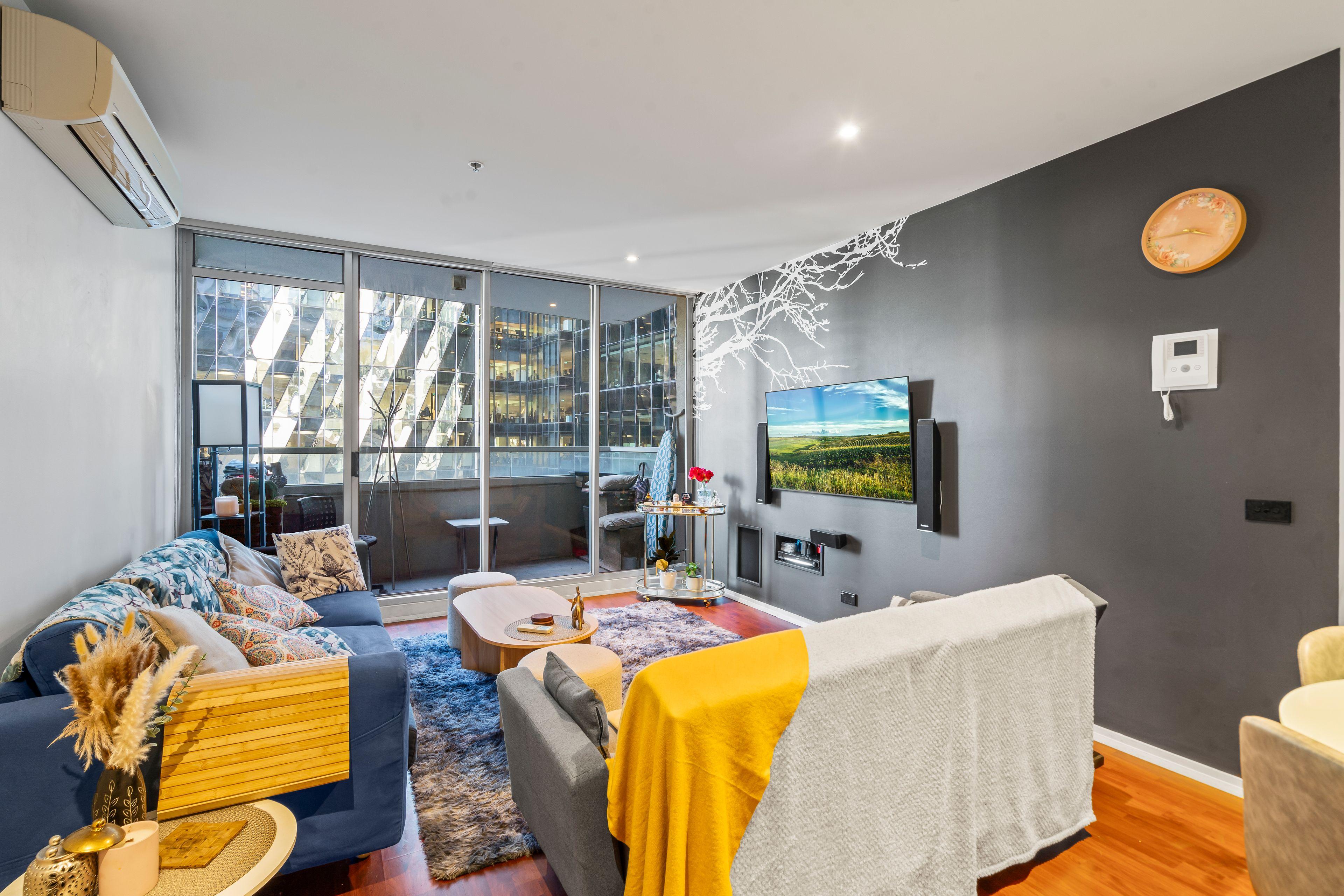 Prop-GPT: Apartment: VIC Docklands, VIC 3008 Home For Rent