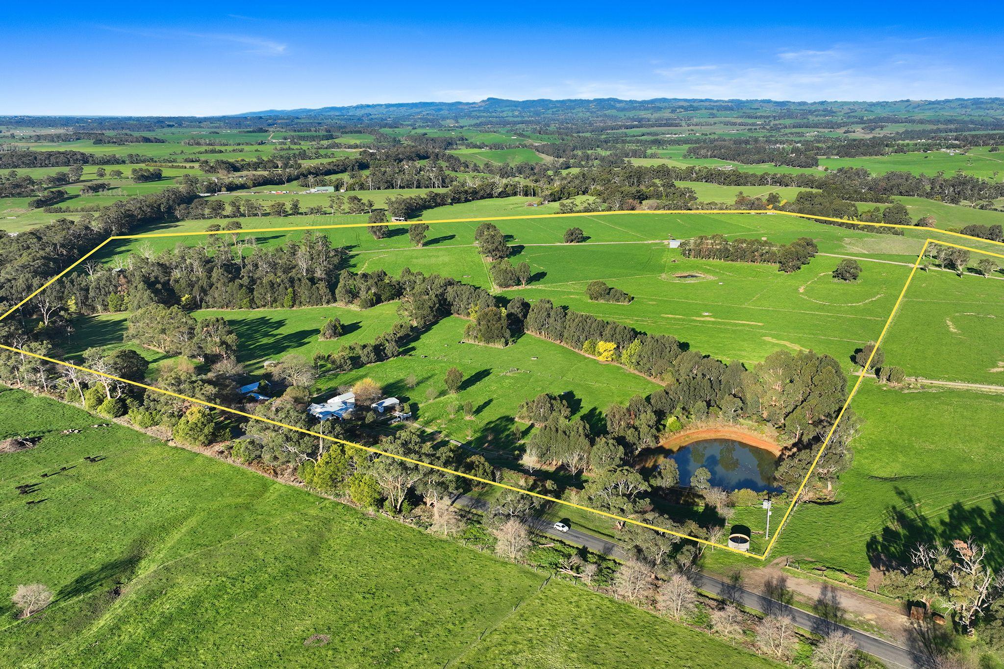 PICTURESQUE ACREAGE, CHARACTER HOMESTEAD
