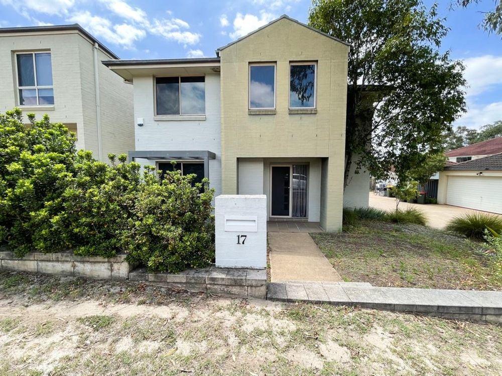 Prop-GPT: House: NSW Glenfield, NSW 2167 Home For Rent