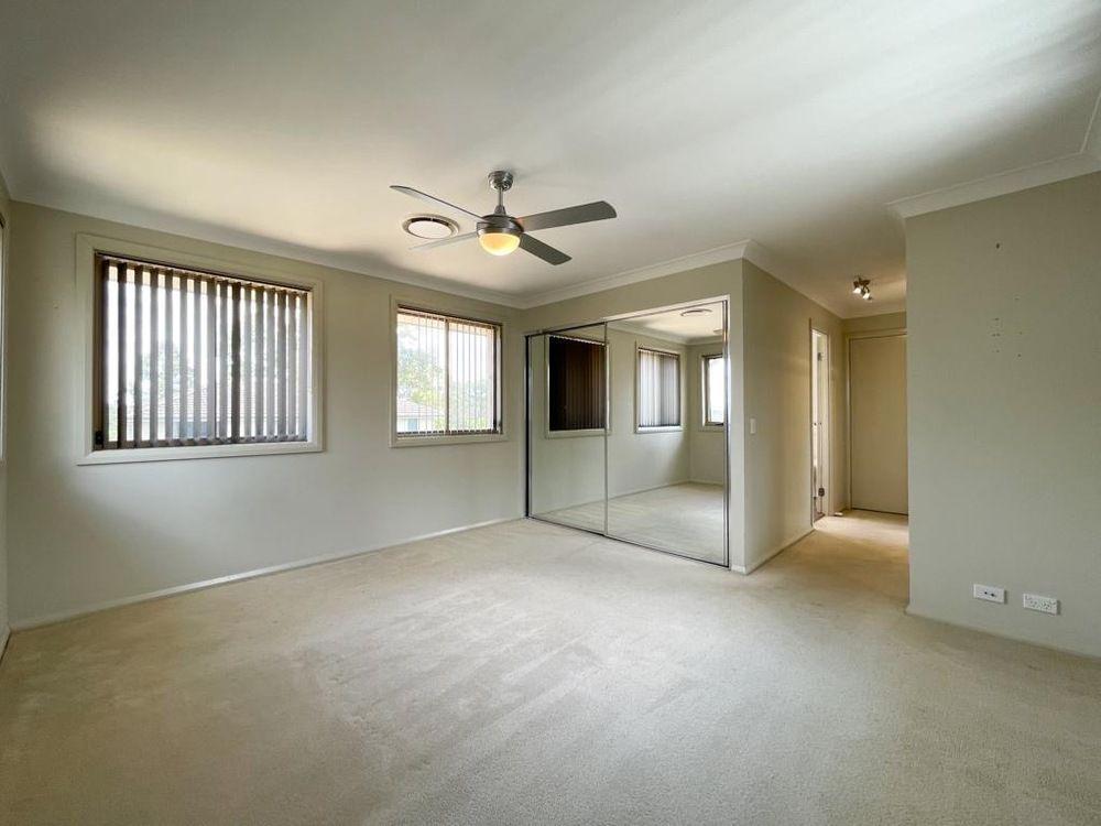 House for Rent: Glenfield, NSW 2167, NSW, 2167