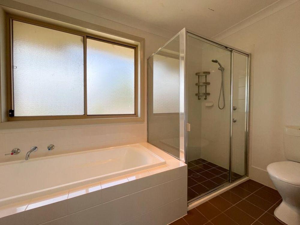 House for Rent: Glenfield, NSW 2167, NSW, 2167
