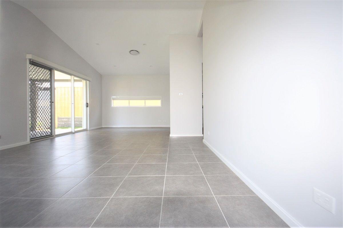 House for Rent: Elderslie, NSW 2570, NSW, 2570