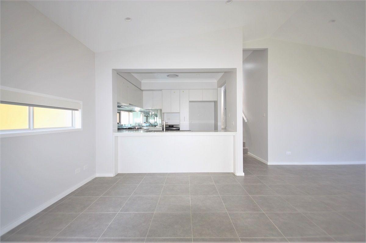 House for Rent: Elderslie, NSW 2570, NSW, 2570