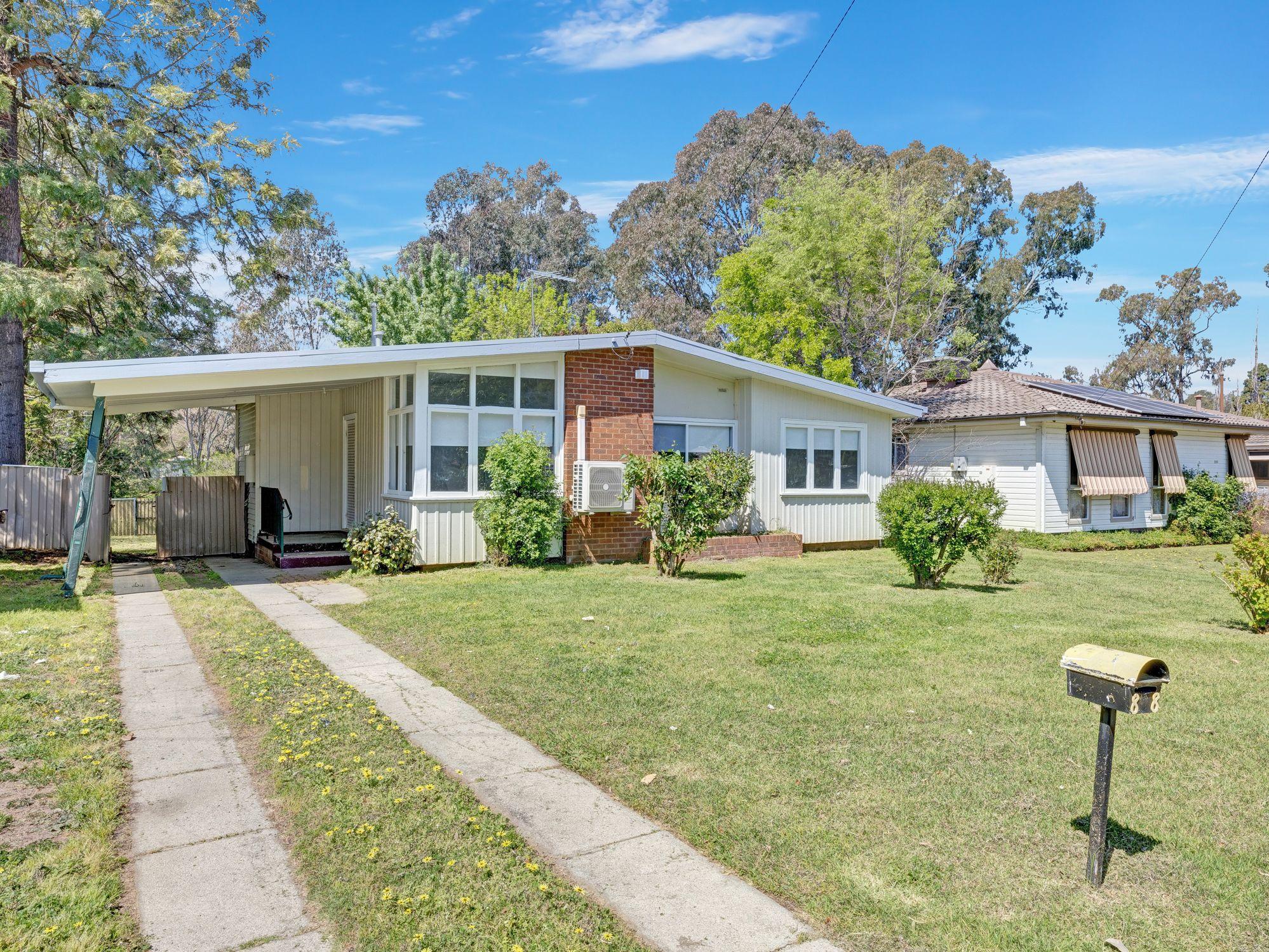 Prop-GPT: House: NSW North Albury, NSW 2640 Home For Rent